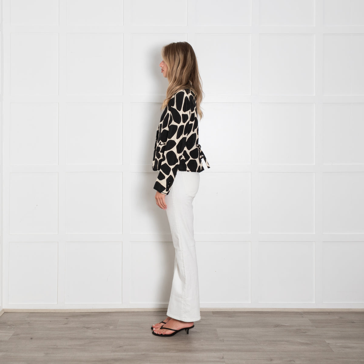 Moschino Cheap & Chic Black And Cream Giraffe Print Linen Blazer