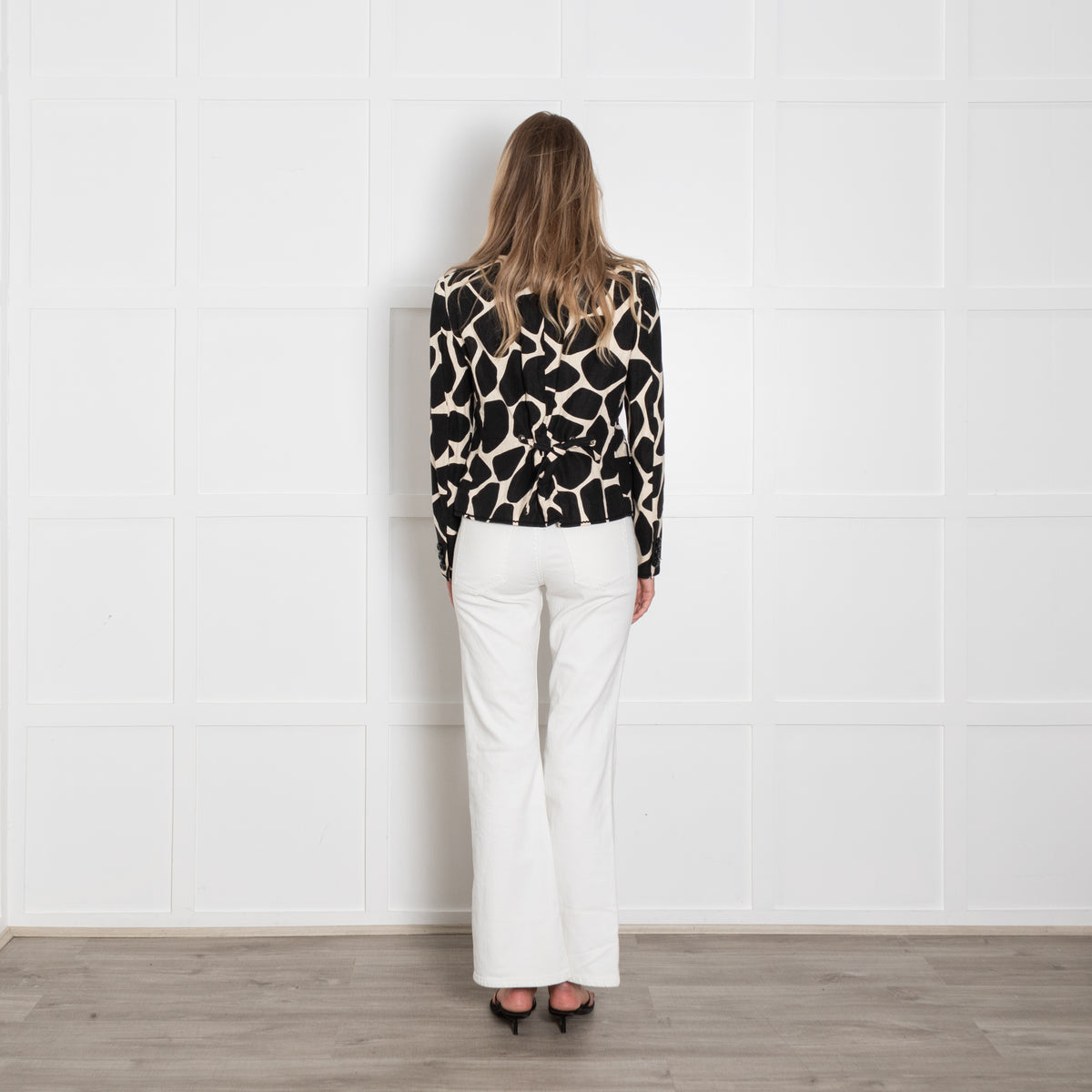 Moschino Cheap & Chic Black And Cream Giraffe Print Linen Blazer