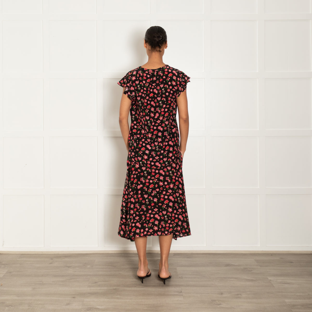 Pyrus Black Pink Red Floral Print Sleeveless Silk Top