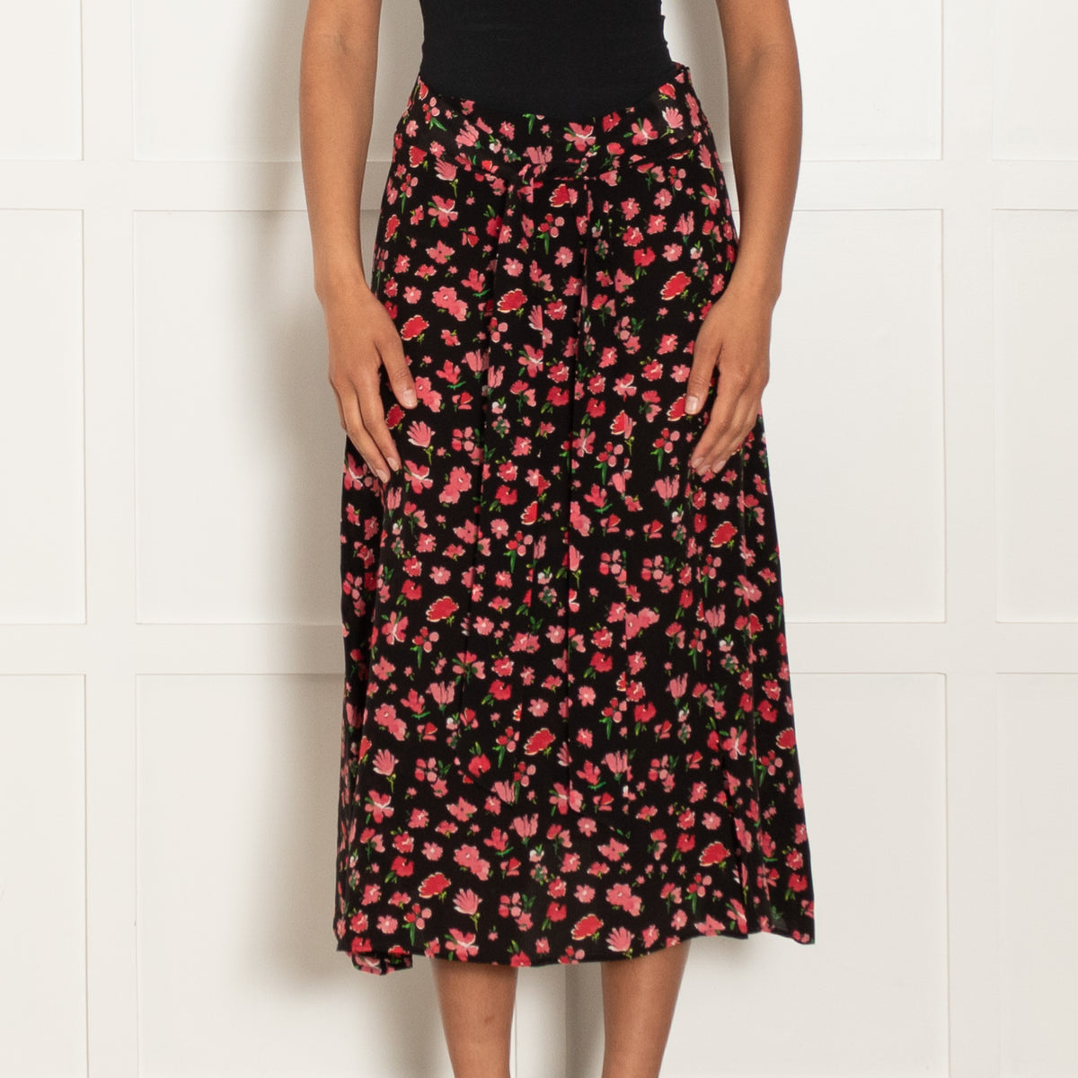 Pyrus Black Pink Red Floral Print Midi Skirt