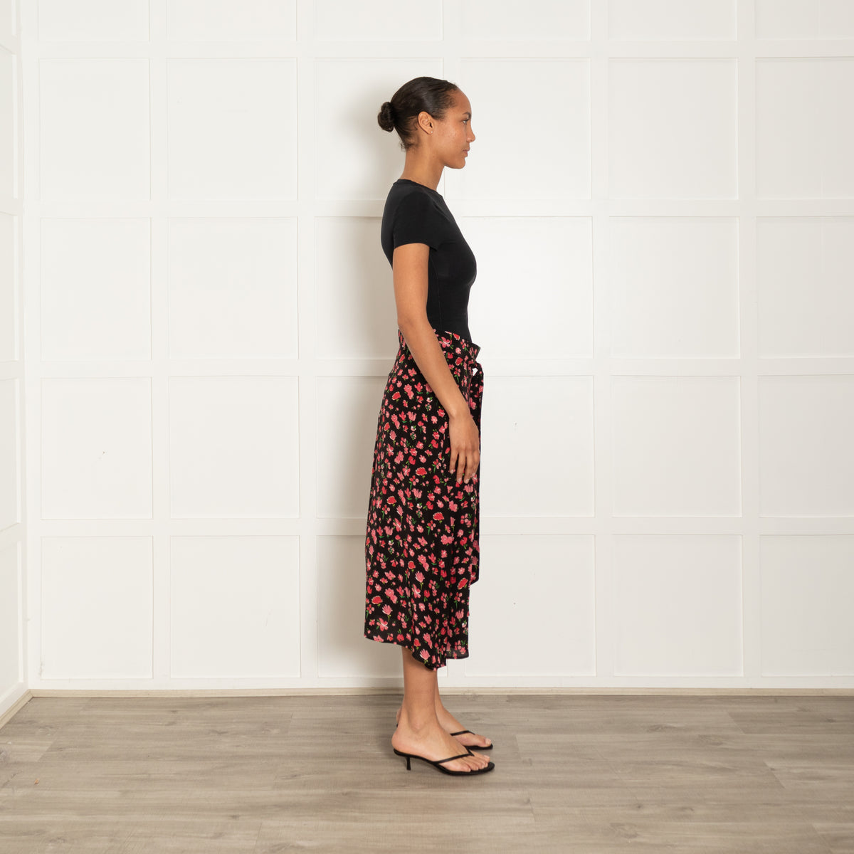 Pyrus Black Pink Red Floral Print Midi Skirt