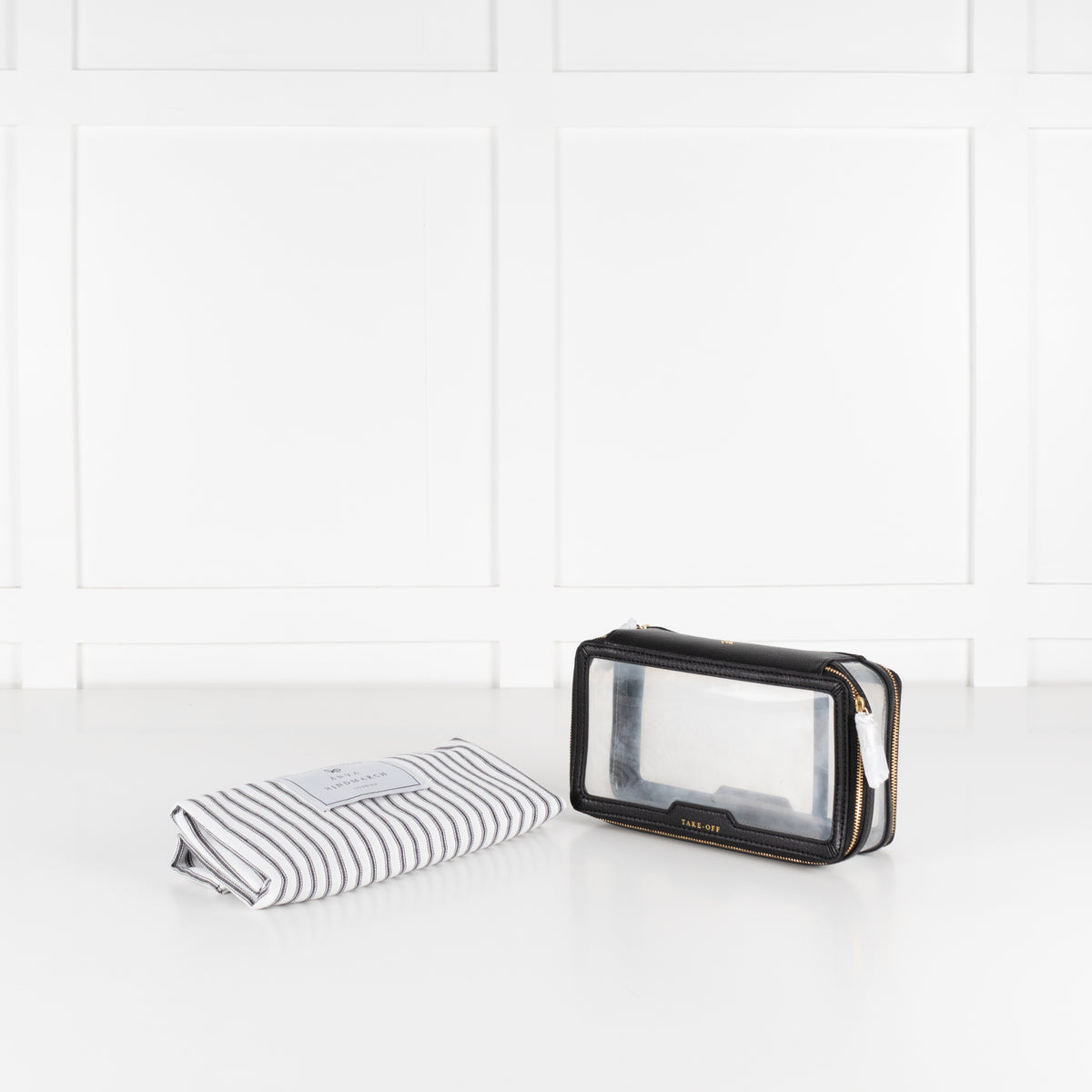 Travel toiletries bag 