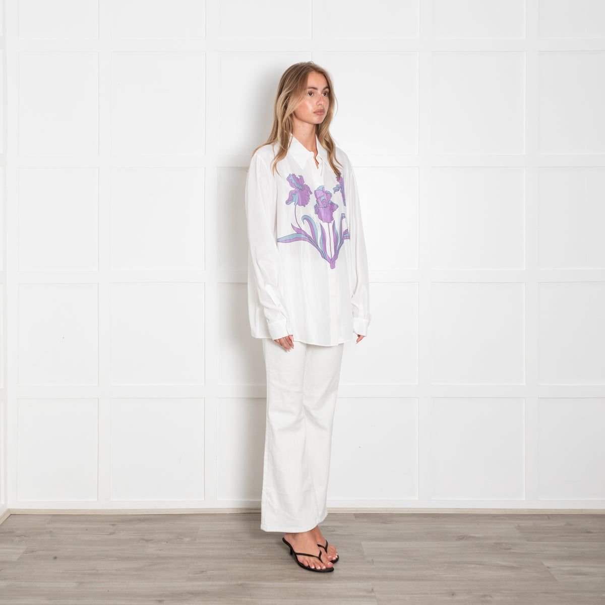 Boutique Moschino White Silk Blend Shirt with Purple Iris Flower