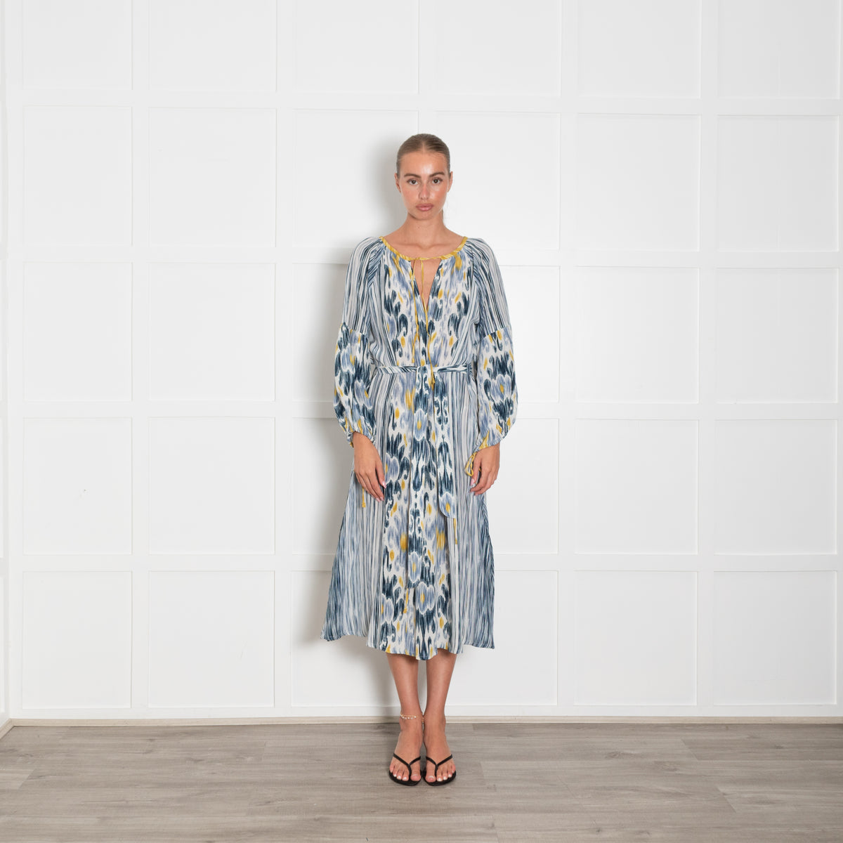 D'Ascoli Cream Blue Yellow Belted Sleeved Silk Dress