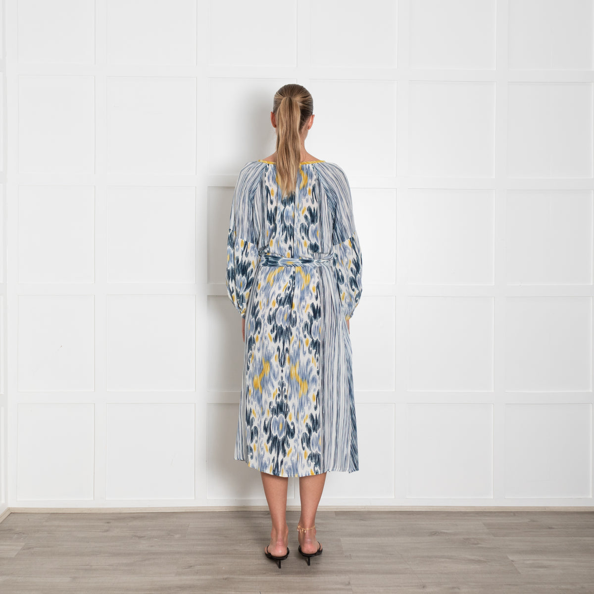 D'Ascoli Cream Blue Yellow Belted Sleeved Silk Dress