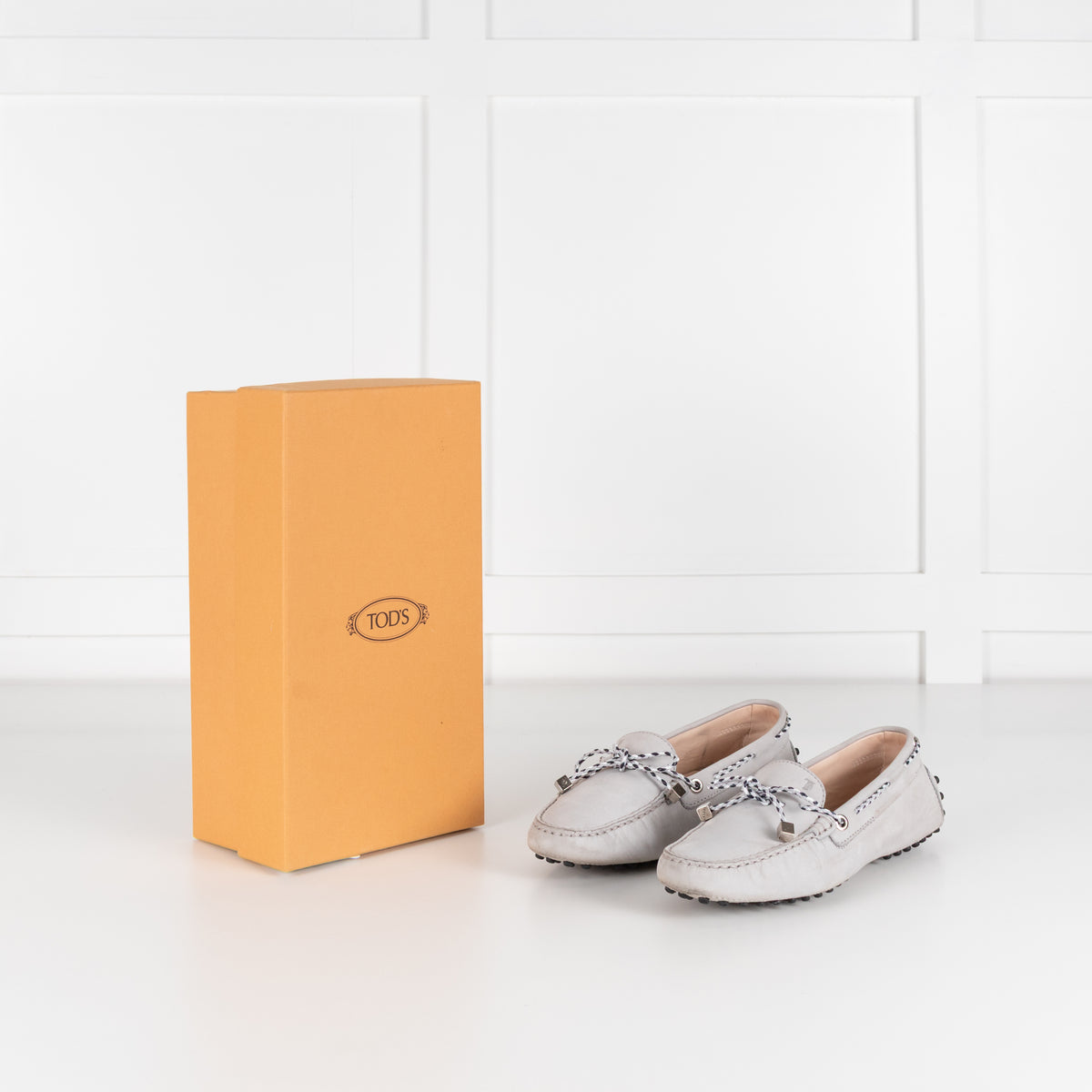 Tod's Grey Driving Loafer with Woven Tie