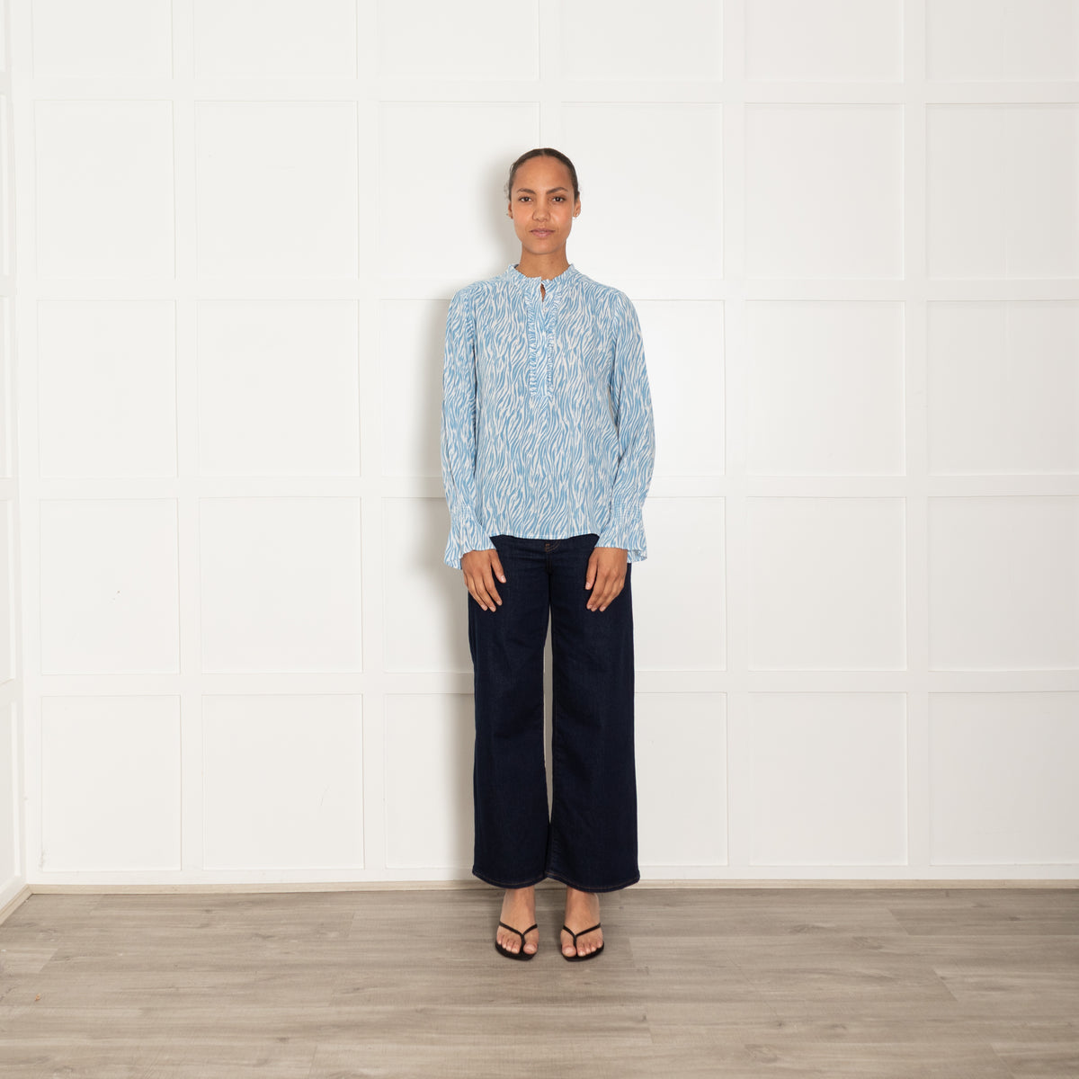 Aspiga Blue White Abstract Zebra Print Blouse