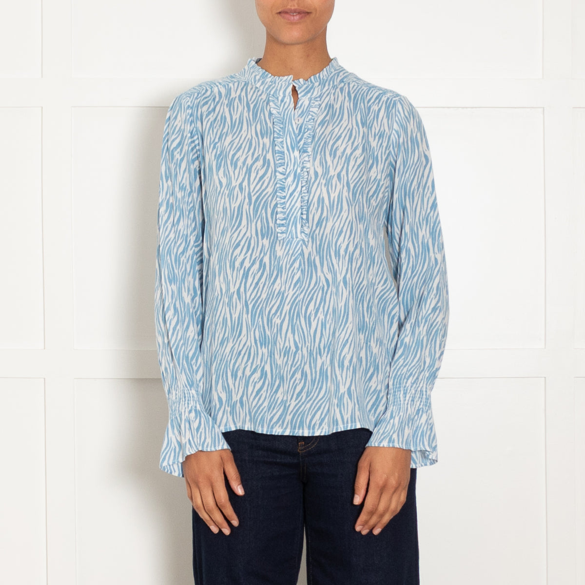 Aspiga Blue White Abstract Zebra Print Blouse