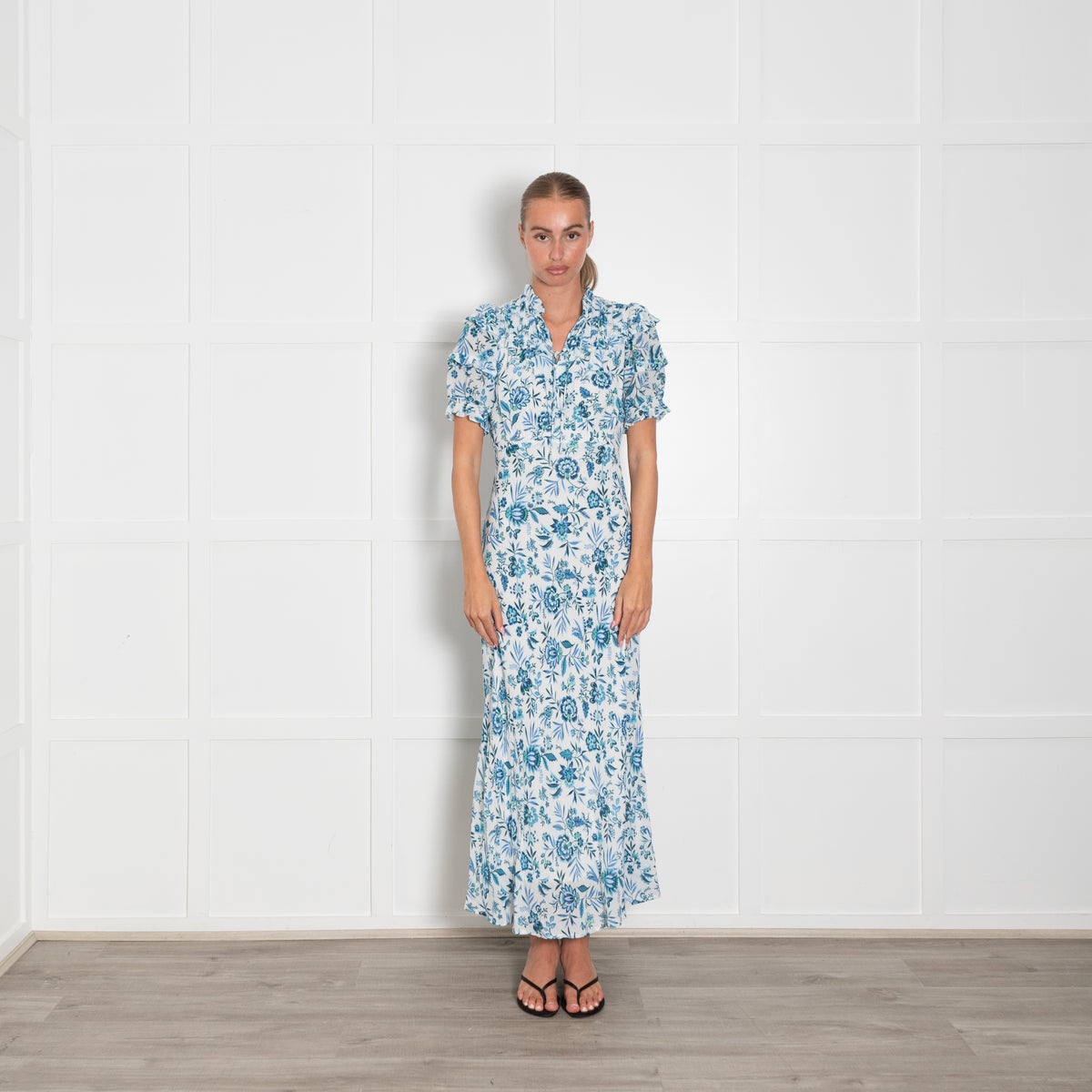 Cefinn White Blue Turquoise Floral Print Short Sleeved Maxi Dress