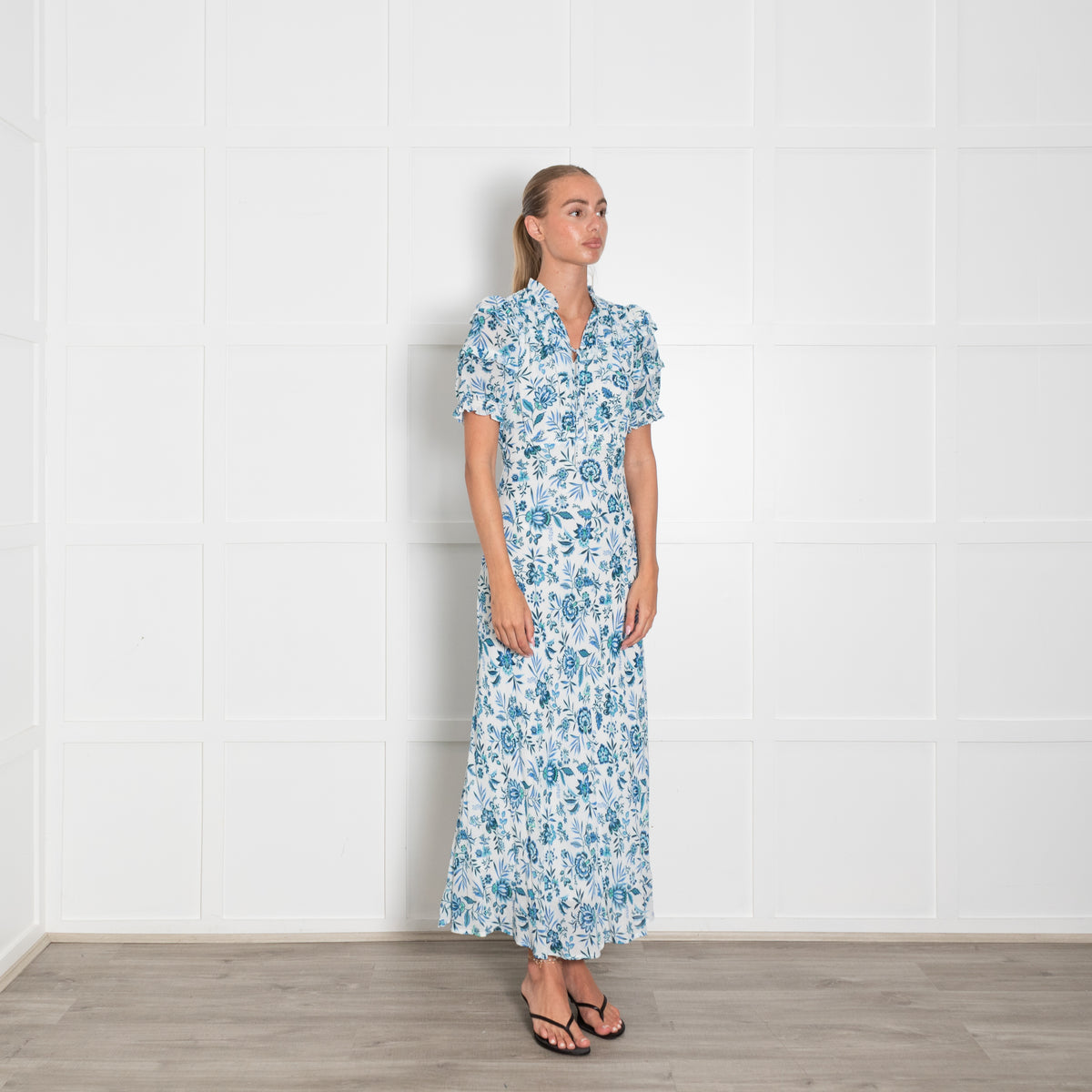 Cefinn White Blue Turquoise Floral Print Short Sleeved Maxi Dress