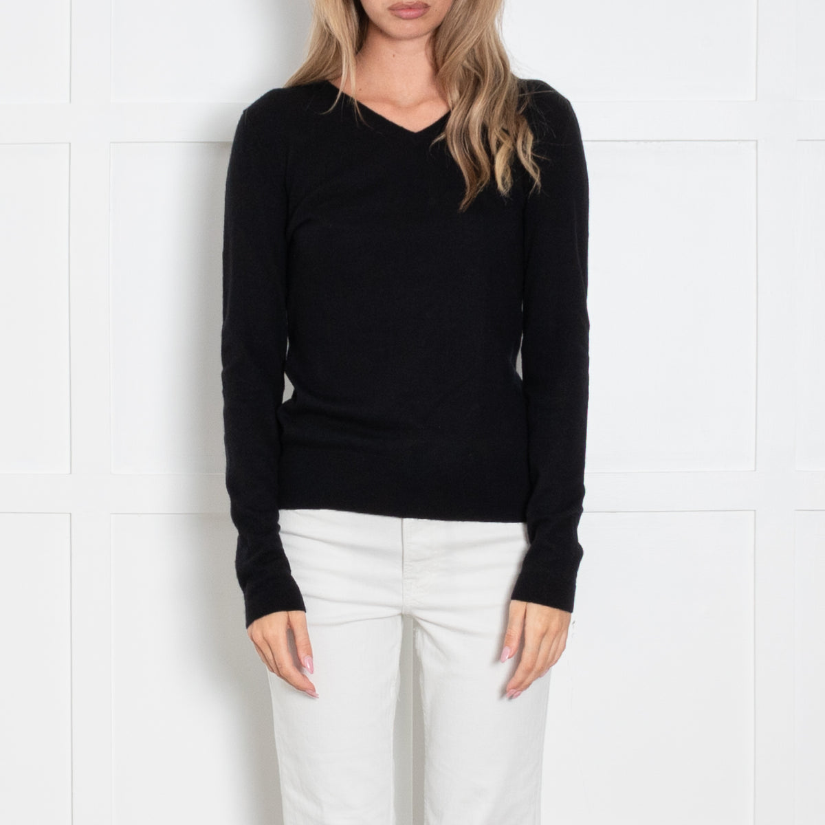 Strenesse Black Fine Knit Cashmere V Neck Jumper