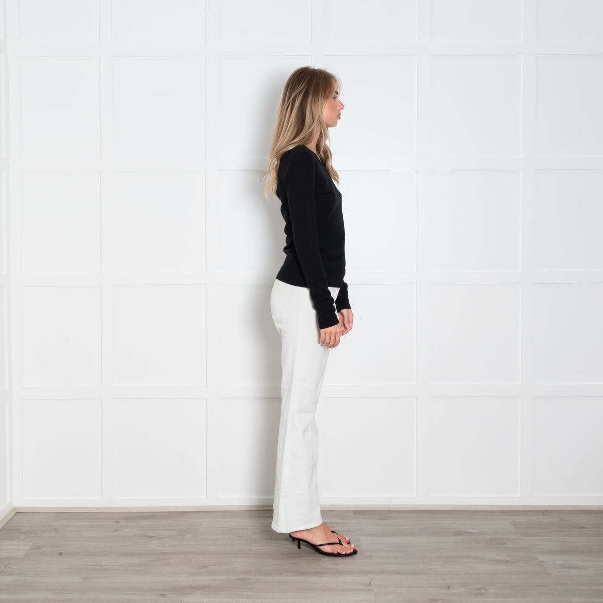 Strenesse Black Fine Knit Cashmere V Neck Jumper