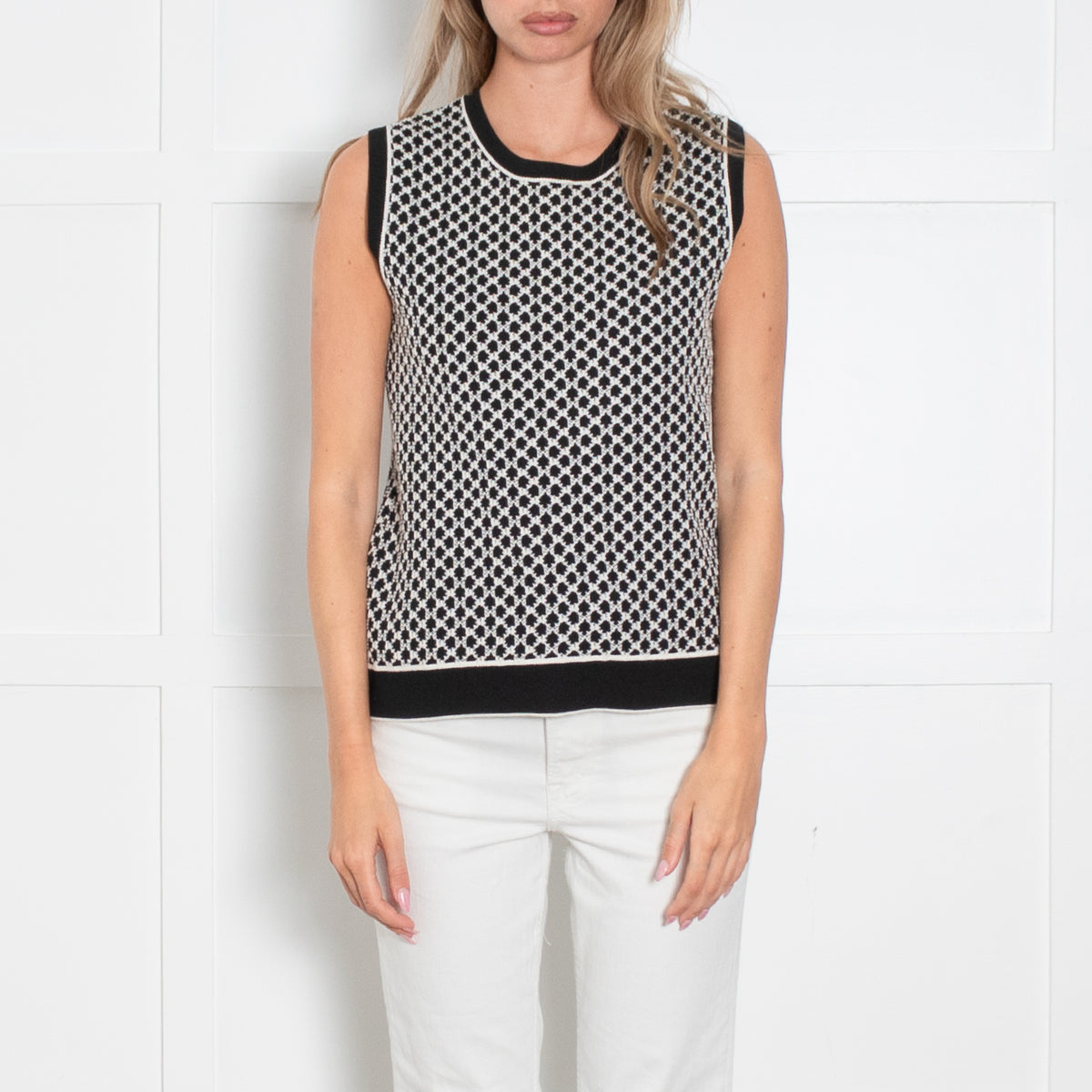Strenesse Black and White Textured Knit Vest