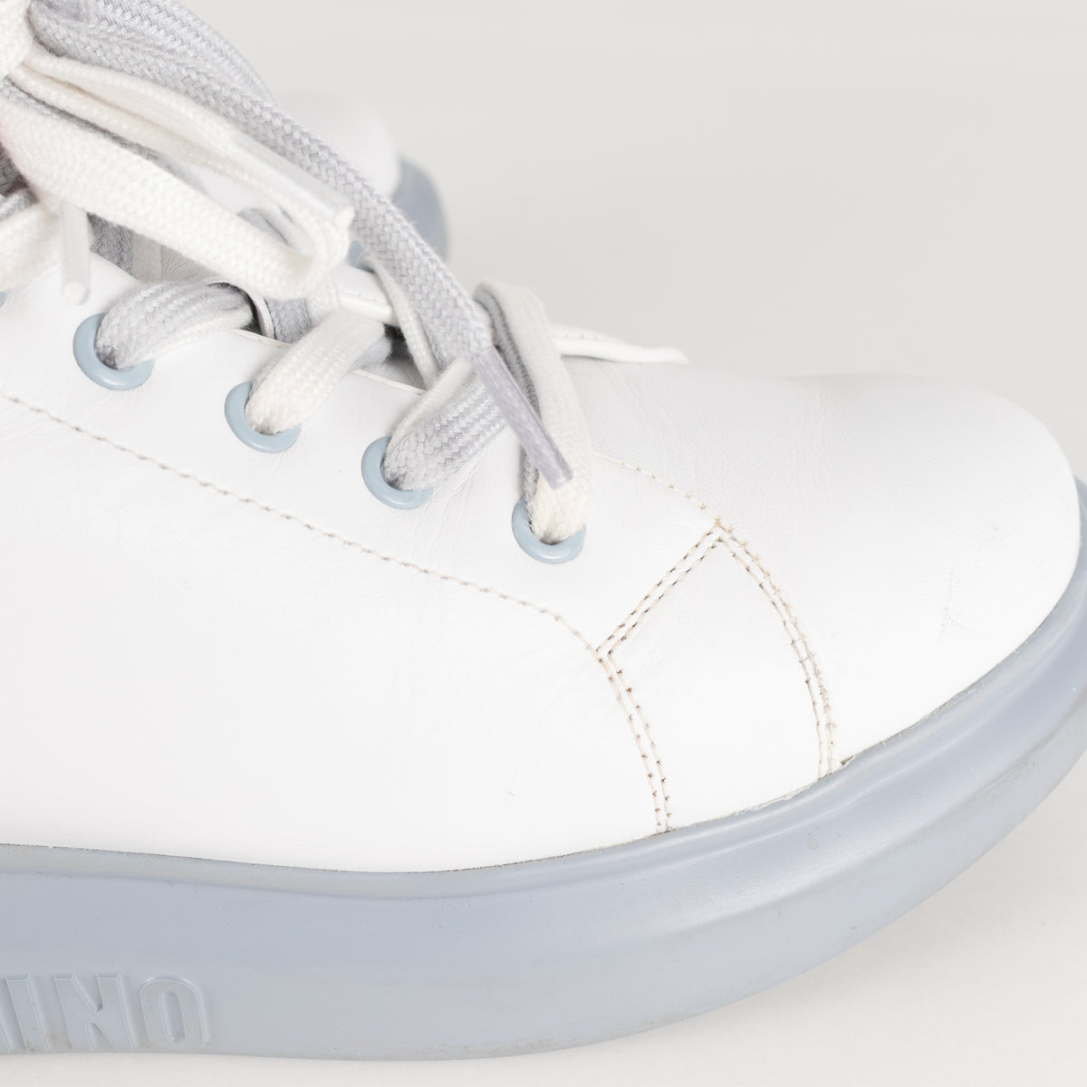 Love Moschino White Sneakers With Red Heart