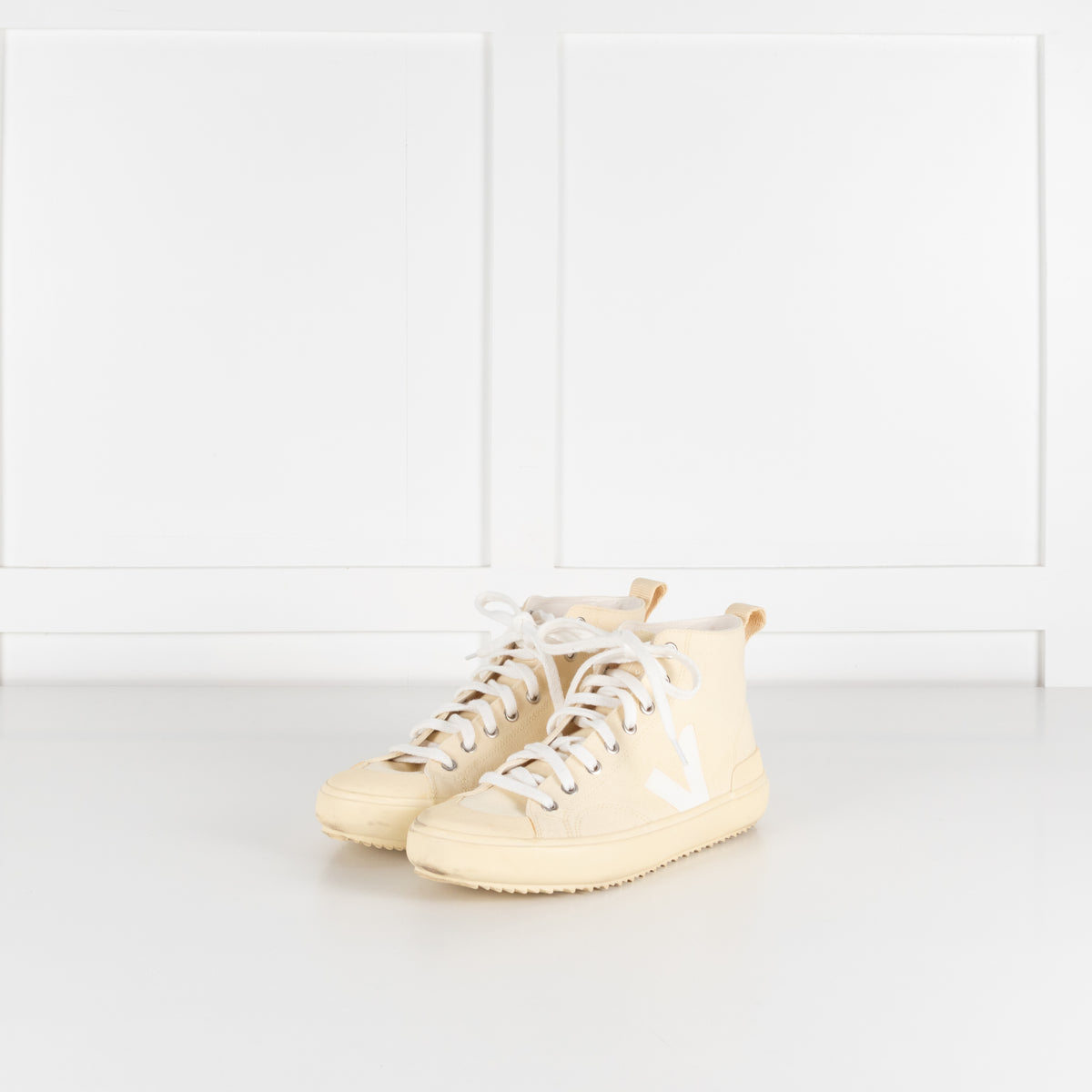 Veja Off White Canvas Logo High Top