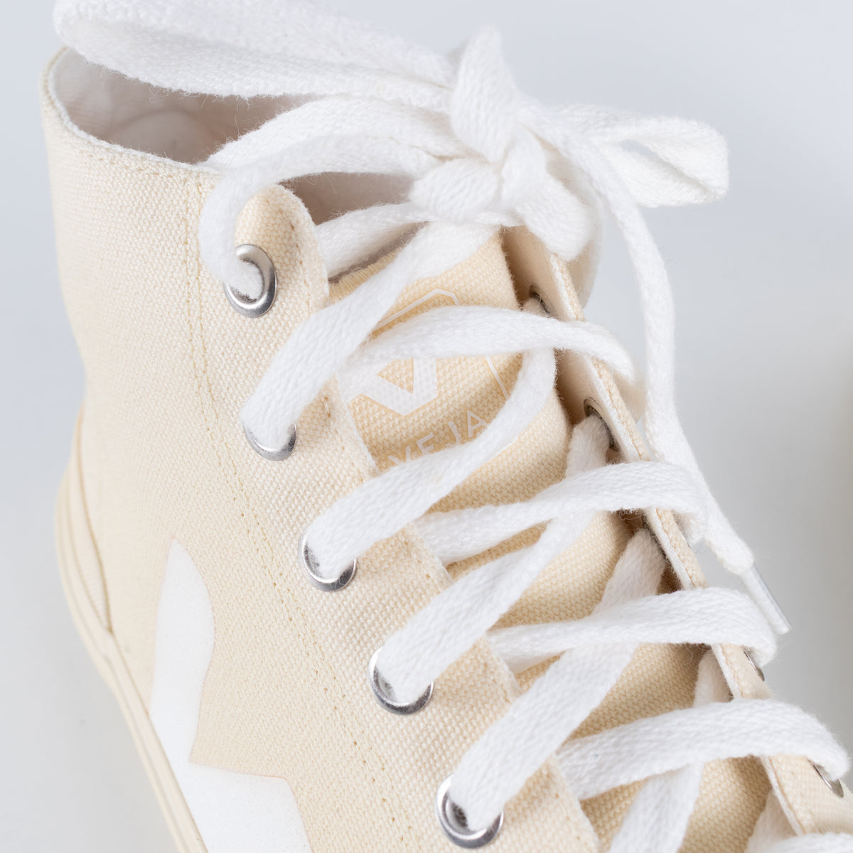 Veja Off White Canvas Logo High Top