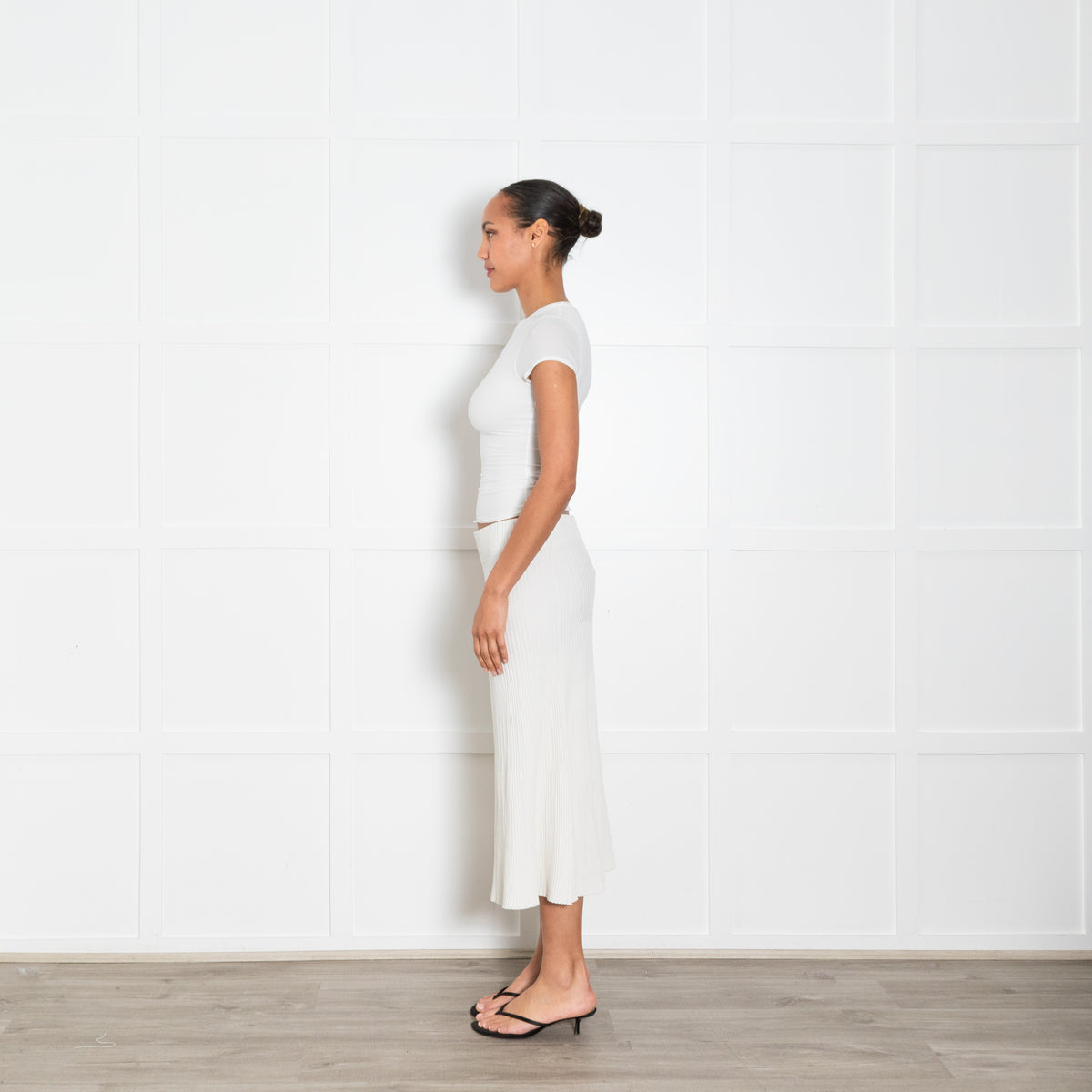 Sarah Pacini Cream Knit Skirt