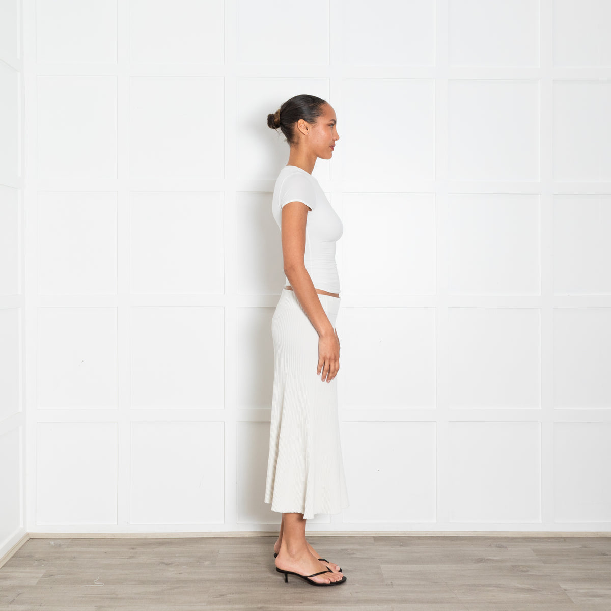 Sarah Pacini Cream Knit Skirt