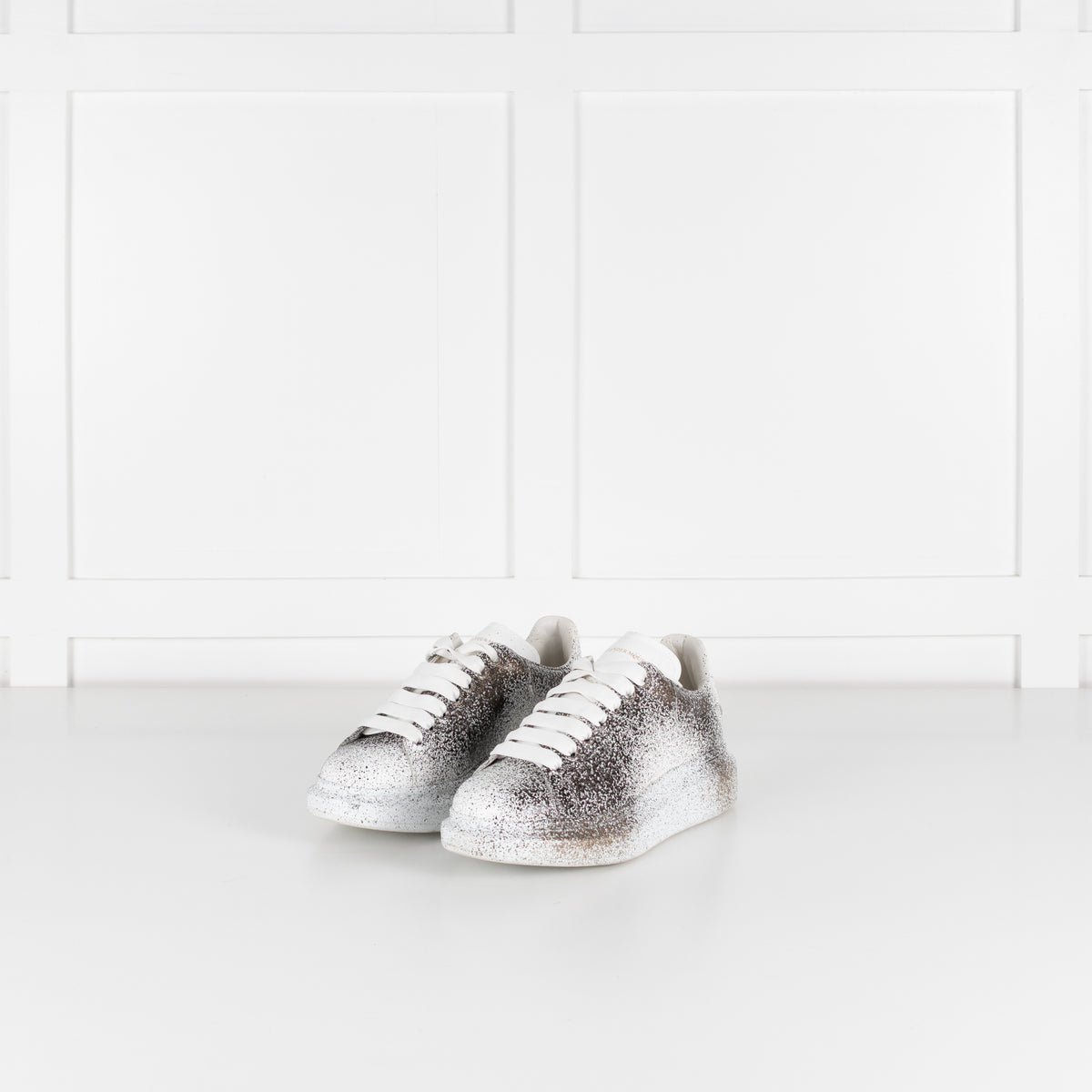 Alexander McQueen White Grey Metallic Design Leather Trainers