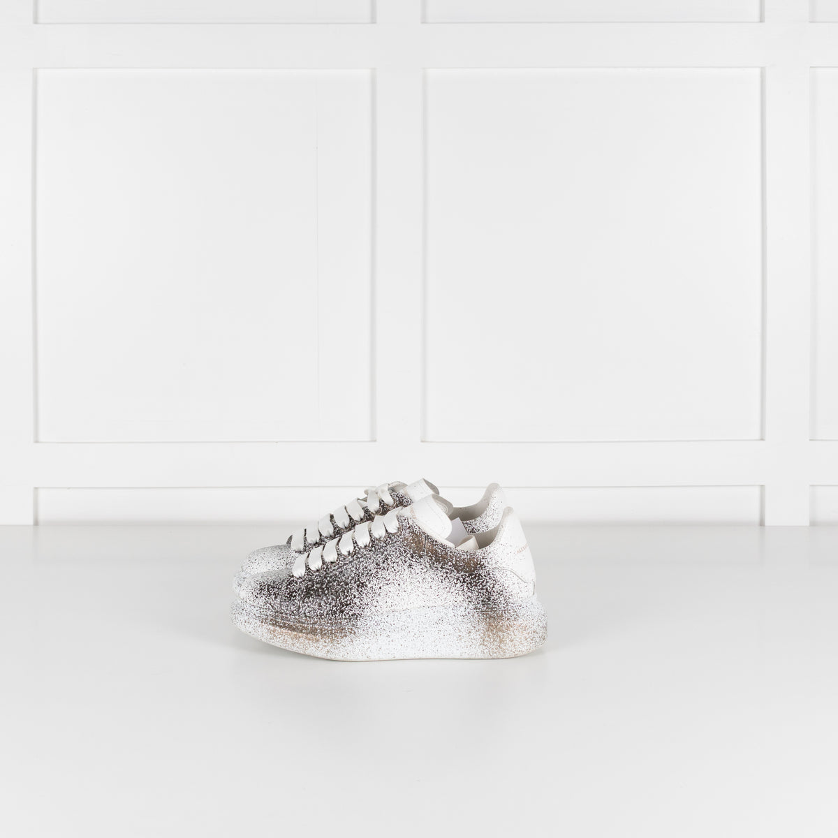 Alexander McQueen White Grey Metallic Design Leather Trainers