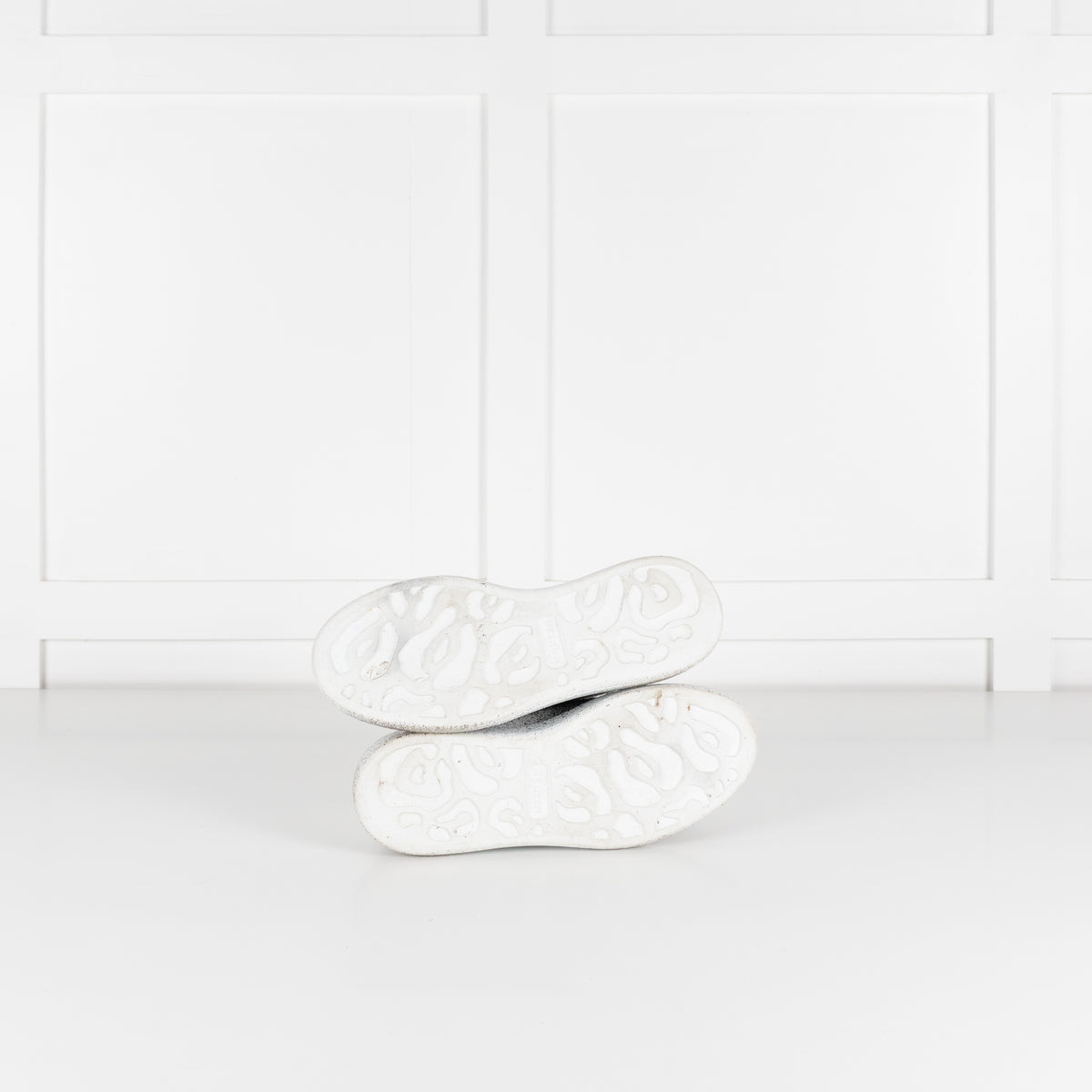 Alexander McQueen White Grey Metallic Design Leather Trainers