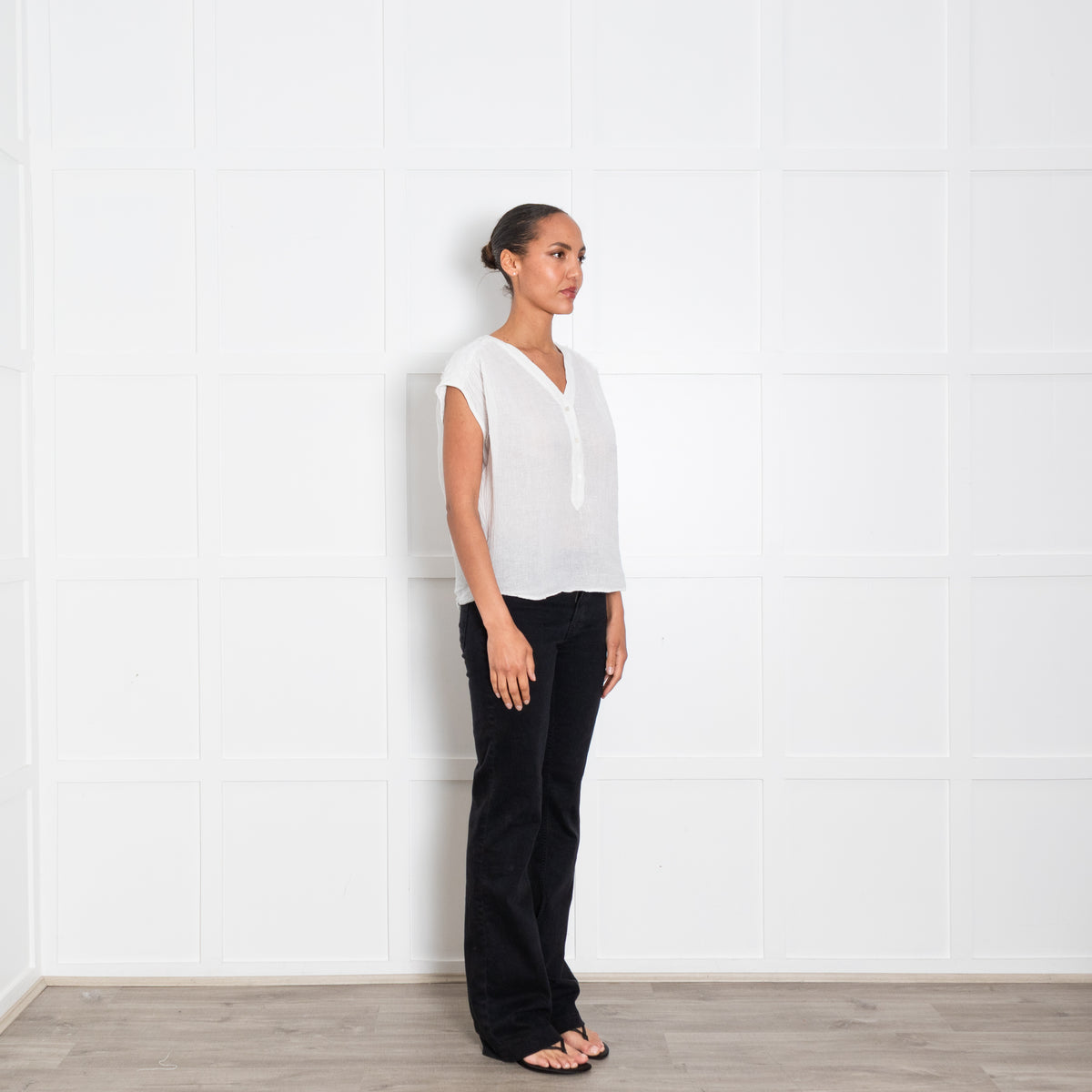 Masscob Crinkle White Short Sleeve Top