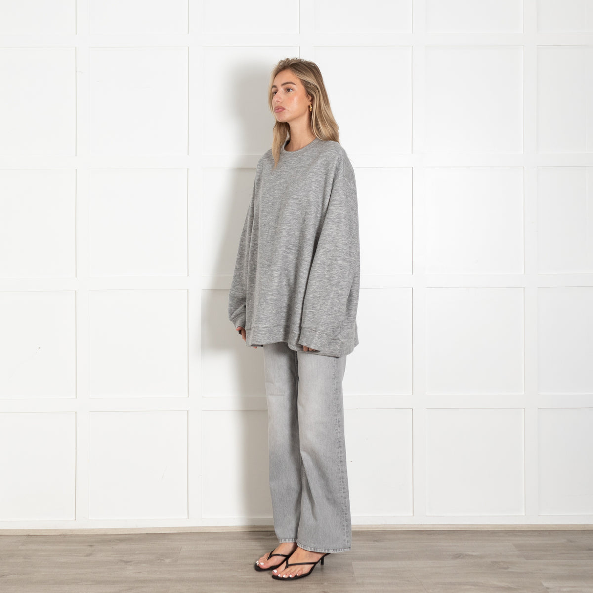 Raey Grey Cashmere Blend Crew Neck Long Sleeve Oversized Sweatshirt - Image 3