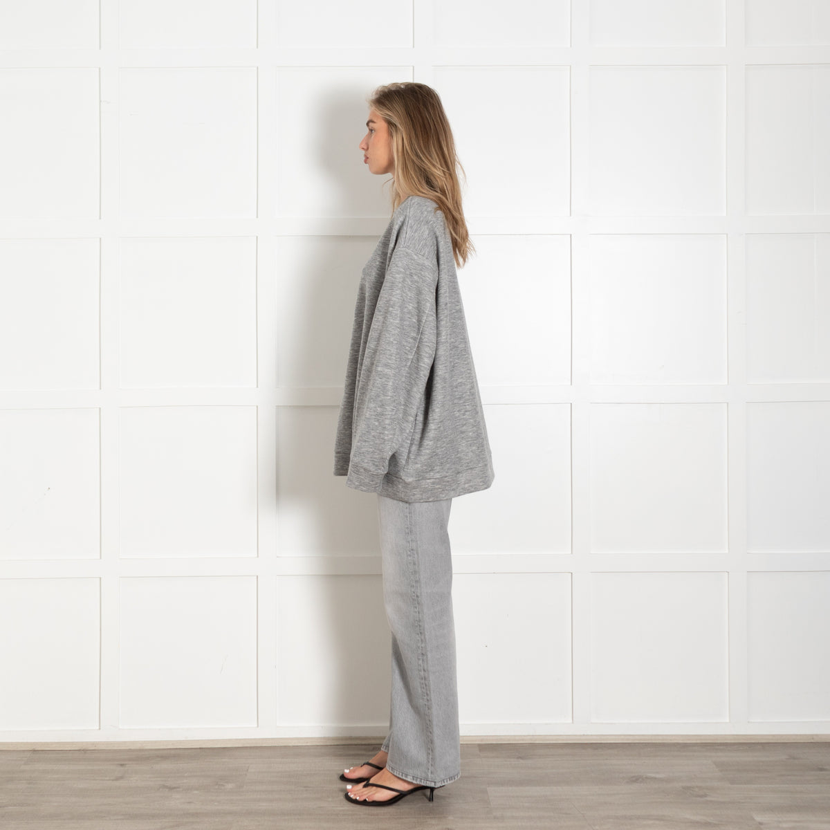 Raey Grey Cashmere Blend Crew Neck Long Sleeve Oversized Sweatshirt - Image 4
