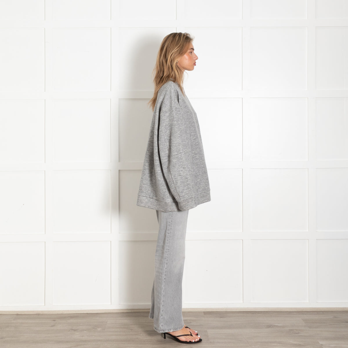 Raey Grey Cashmere Blend Crew Neck Long Sleeve Oversized Sweatshirt - Image 6