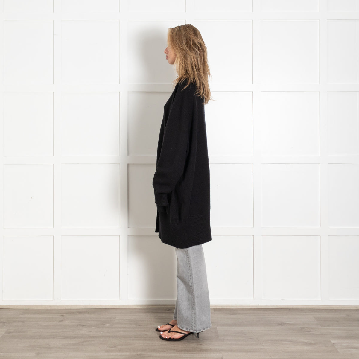 Raey Oversized Black Cashmere Long Cardigan - Image 4