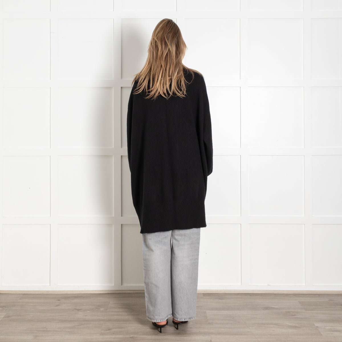 Raey Oversized Black Cashmere Long Cardigan - Image 5