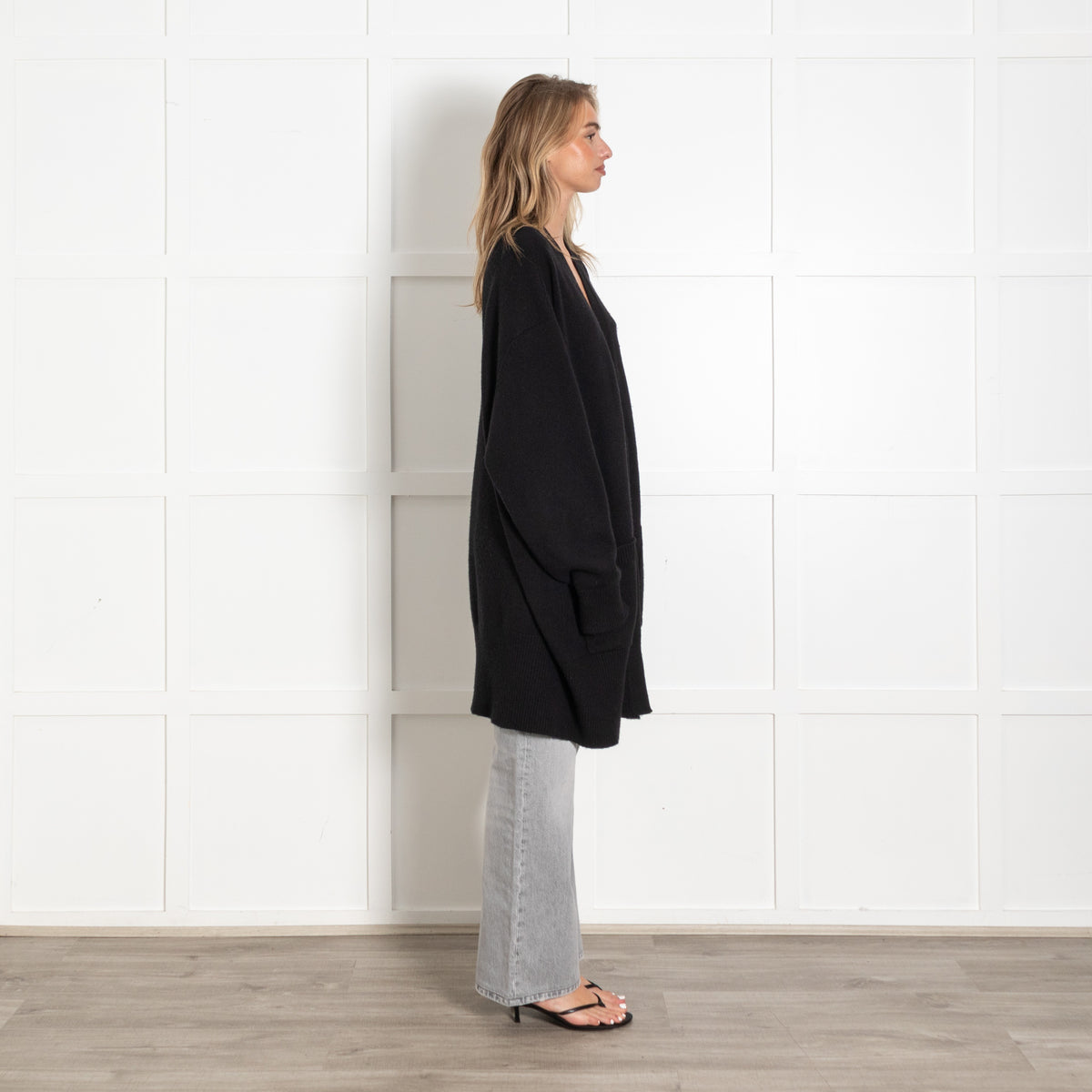 Raey Oversized Black Cashmere Long Cardigan - Image 6