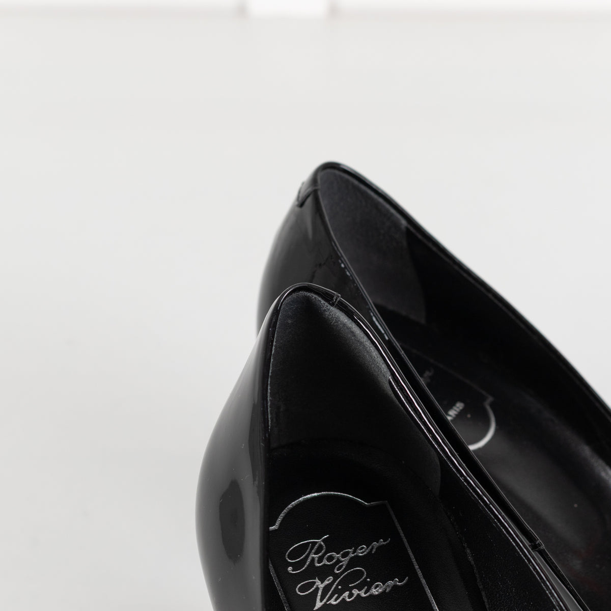 Roger Vivier Black Patent Leather Heeled Shoe - Image 13
