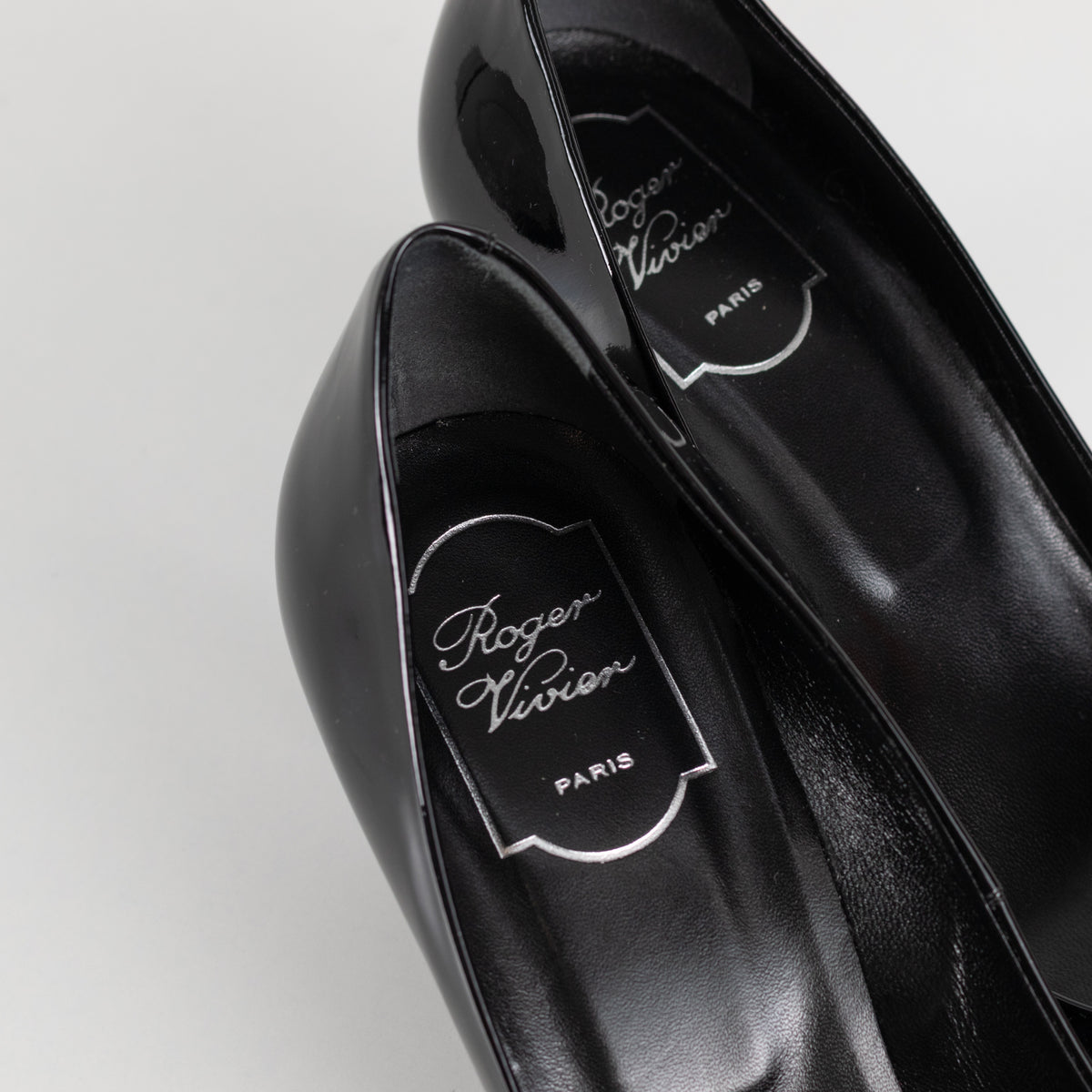 Roger Vivier Black Patent Leather Heeled Shoe - Image 14