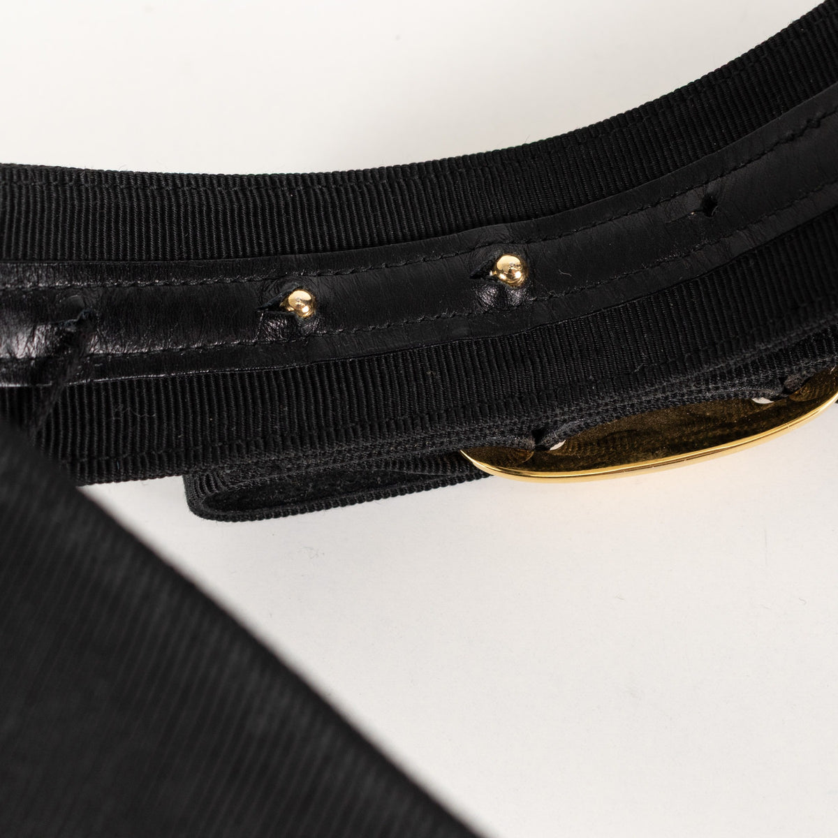 Salvatore Ferragamo Black Fabric Gold Metal Bow Vintage Belt - Image 6