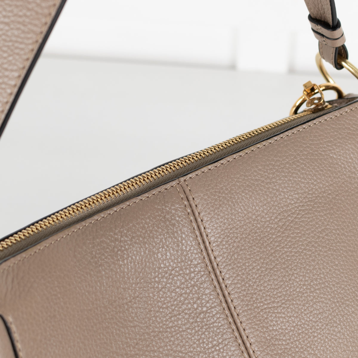 See By Chloe  Susie Taupe Shoulder Bag With Tassels & Crossbody Strap - Image 19