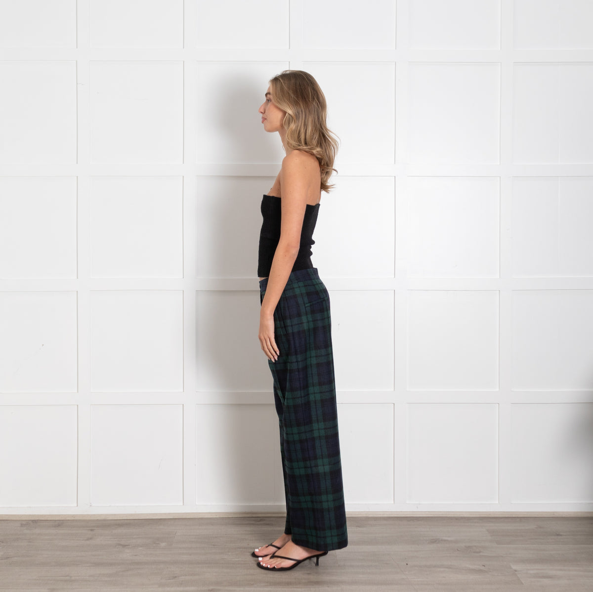 Sezane Green and Navy Martin Crop Checkered Trousers - Image 4