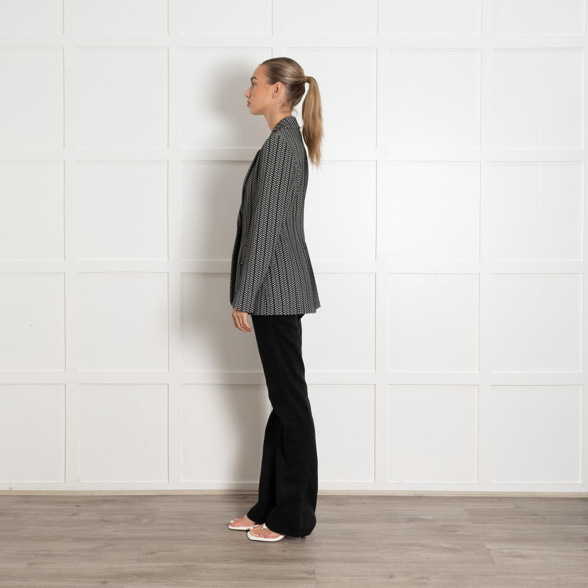 Sportmax Black And White Textured Geometric Print Fitted Blazer - Image 4