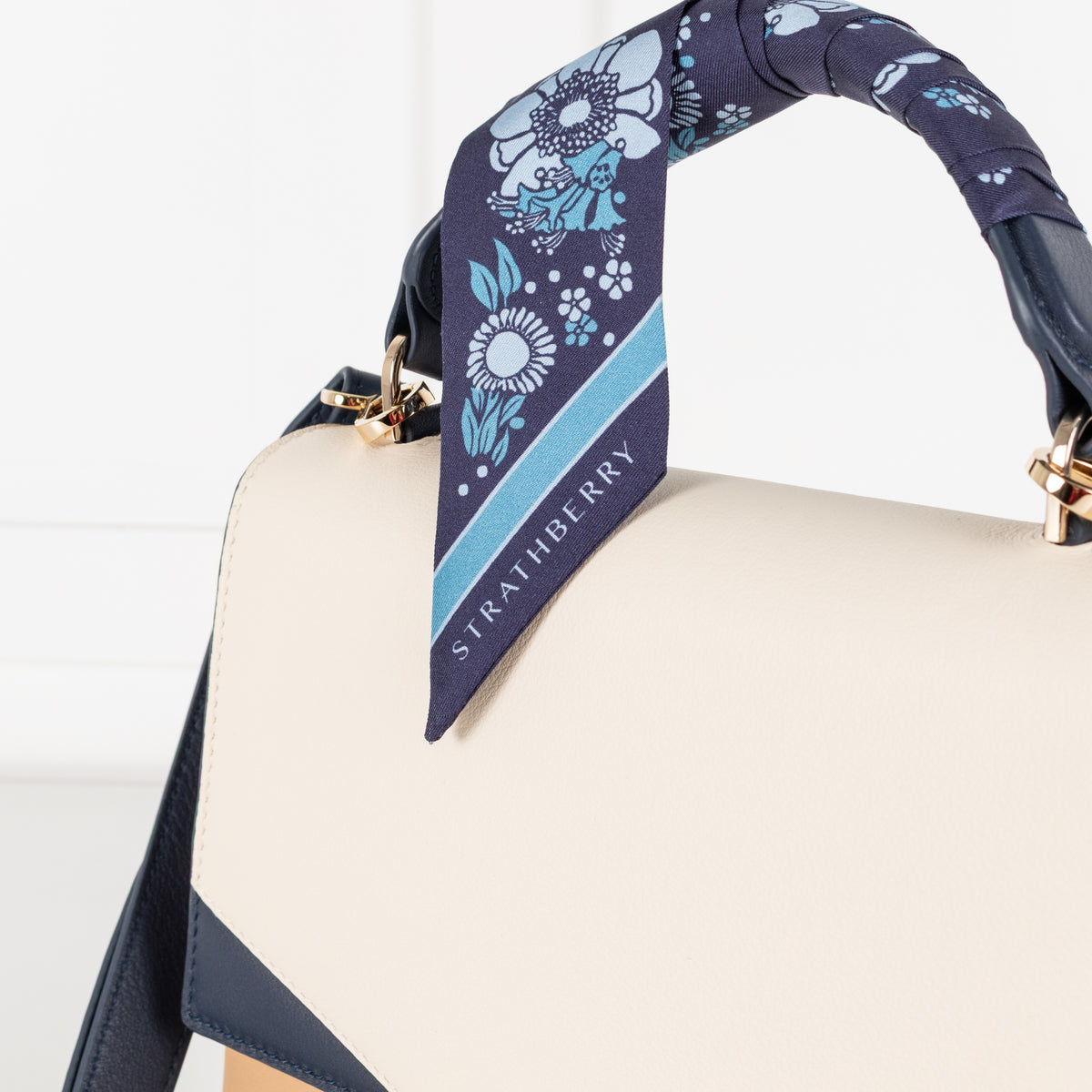 Standard Trinity Oat Honey Clay Leather Top Handle Bag - Image 11