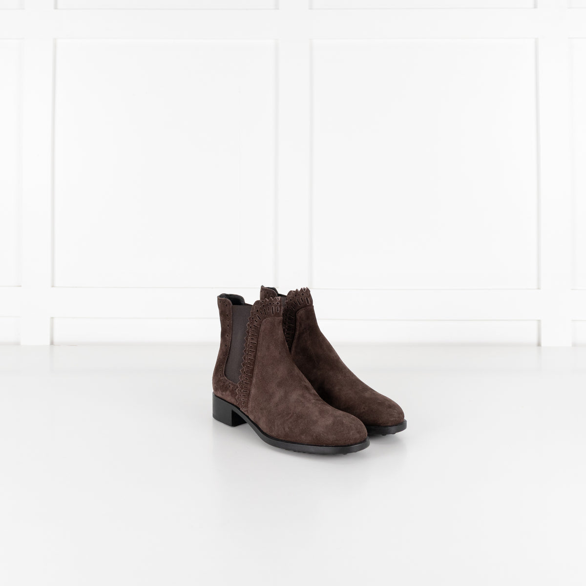 Tod's Brown Suede Chelsea Boot - Image 7