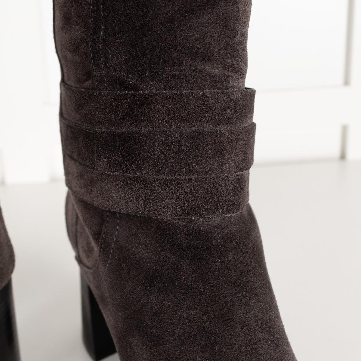 Tod's Grey Suede Heeled Knee Length Boots - Image 12