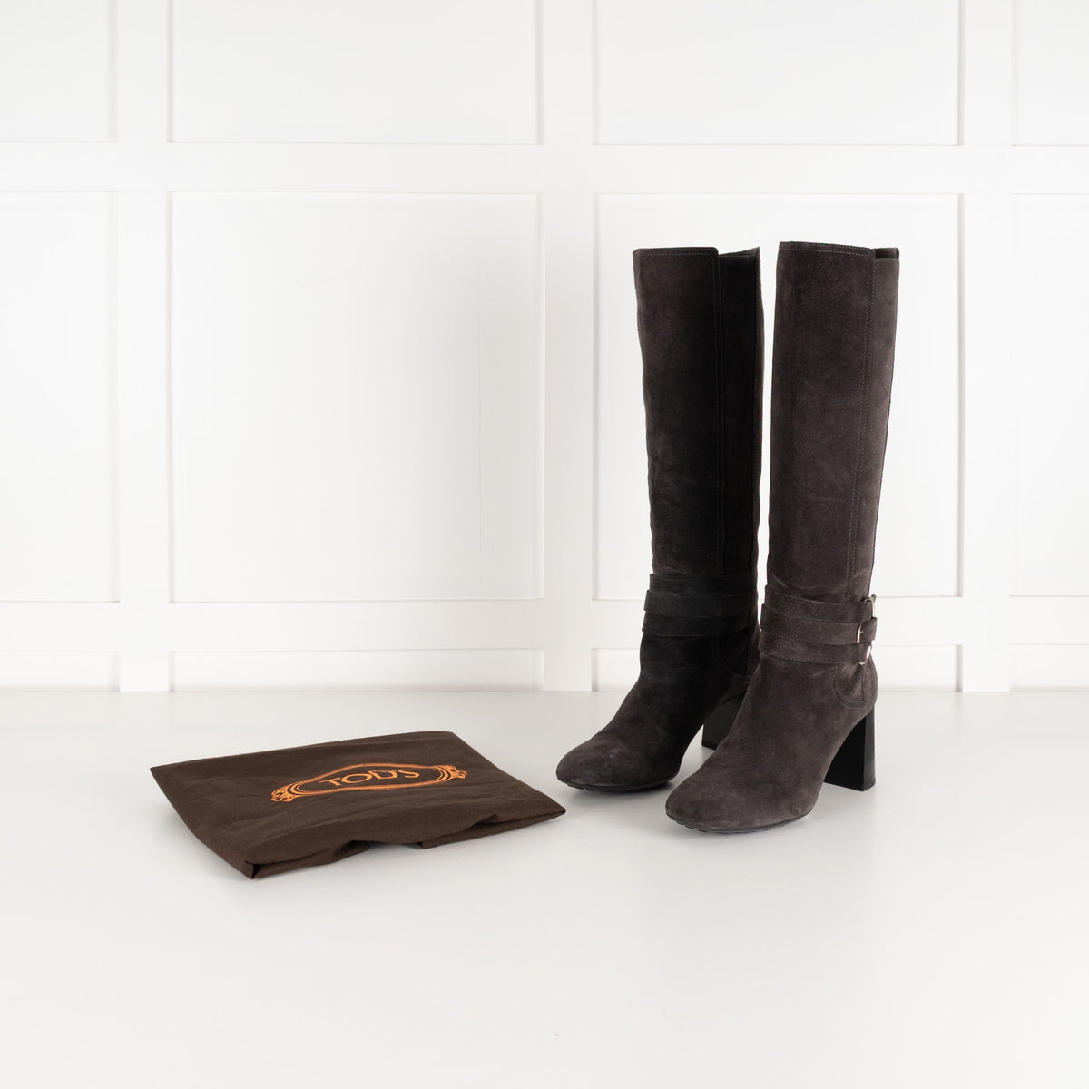 Tod's Grey Suede Heeled Knee Length Boots - Image 2