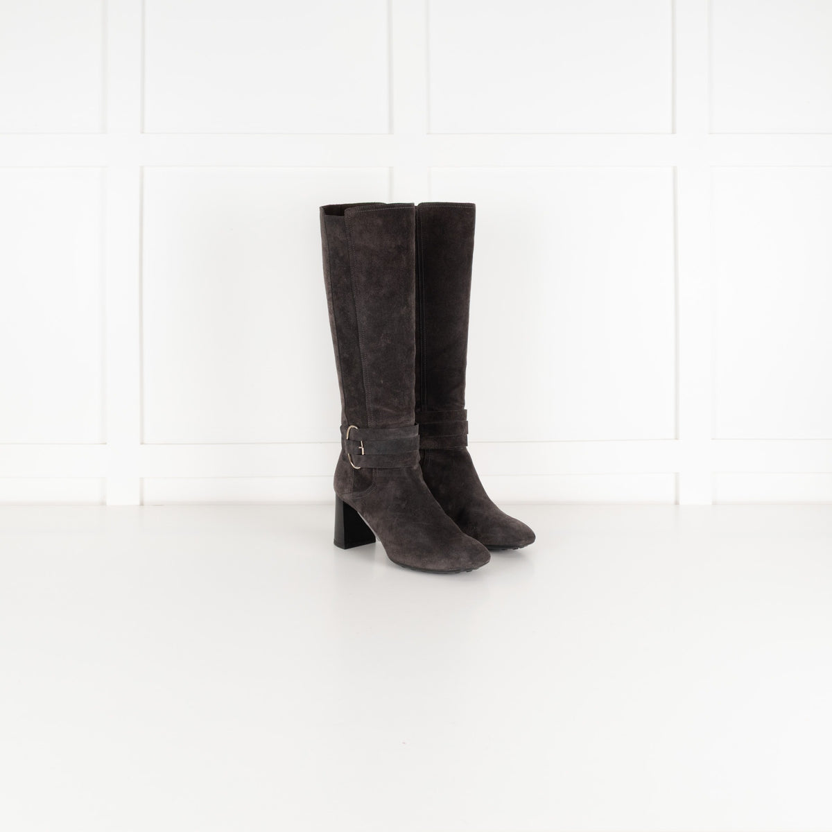 Tod's Grey Suede Heeled Knee Length Boots - Image 7