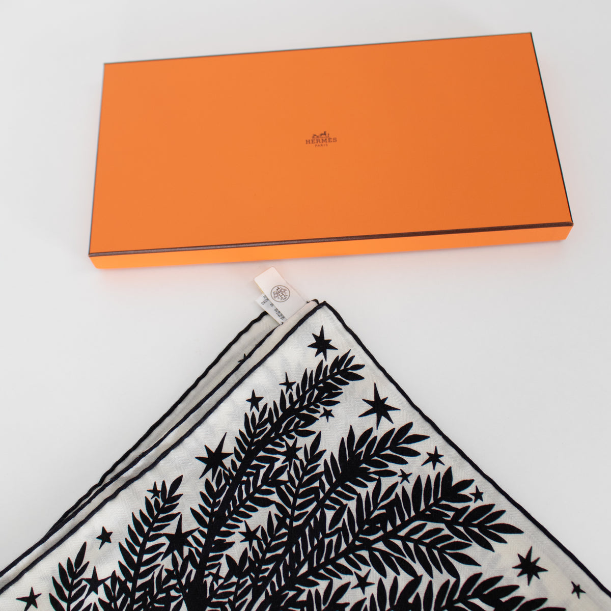 Hermes Black and White Le Sous Le Charme d'Orphee 140 Shawl