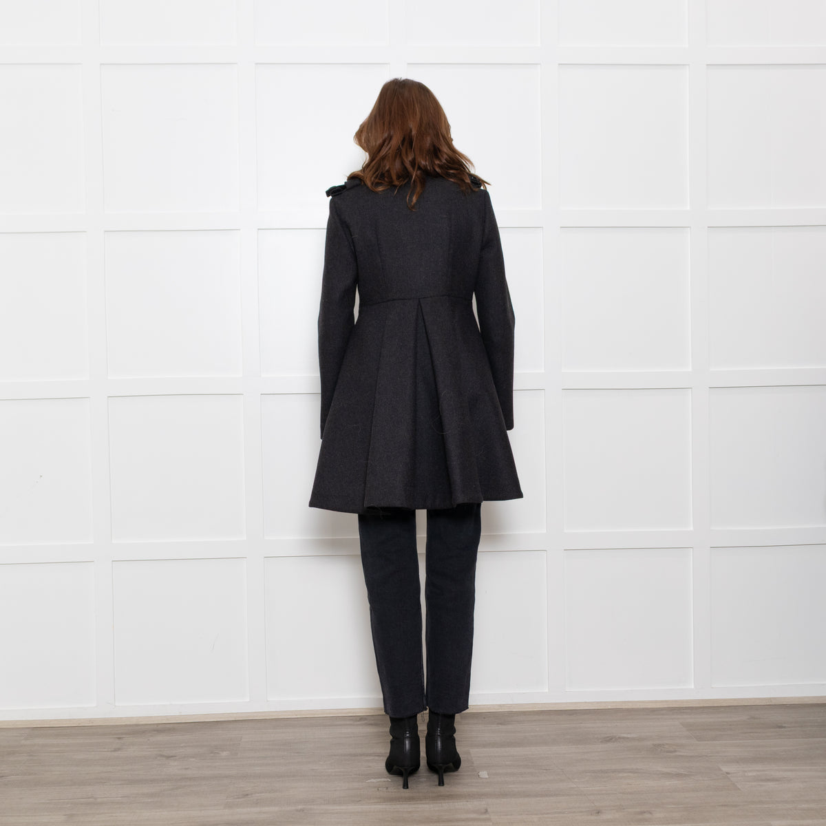 Mademoiselle Tara Jarmon Grey Pleated Skirt Coat