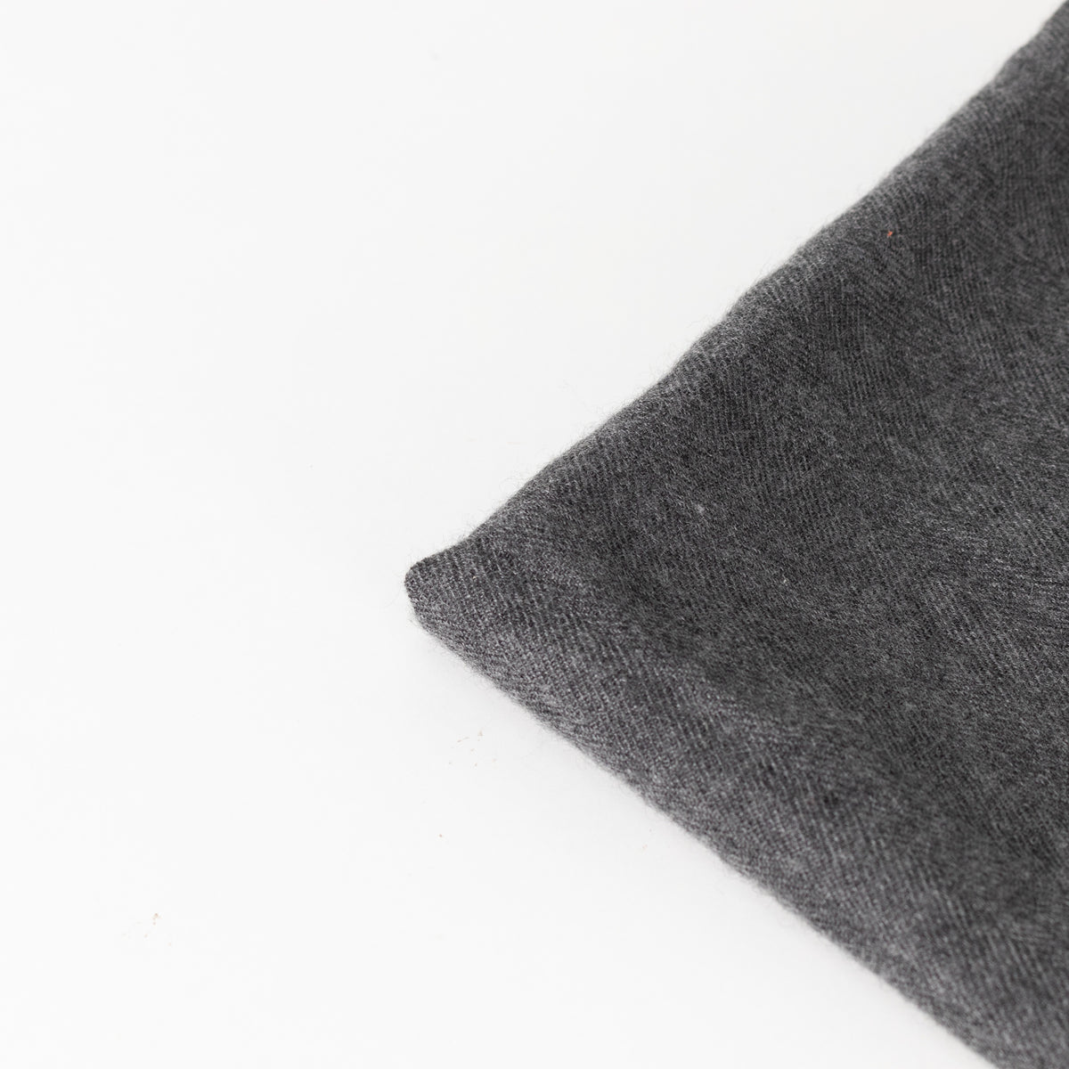 Valentino Garavani Grey Lace-Trim Cashmere Mix Scarf - Image 10