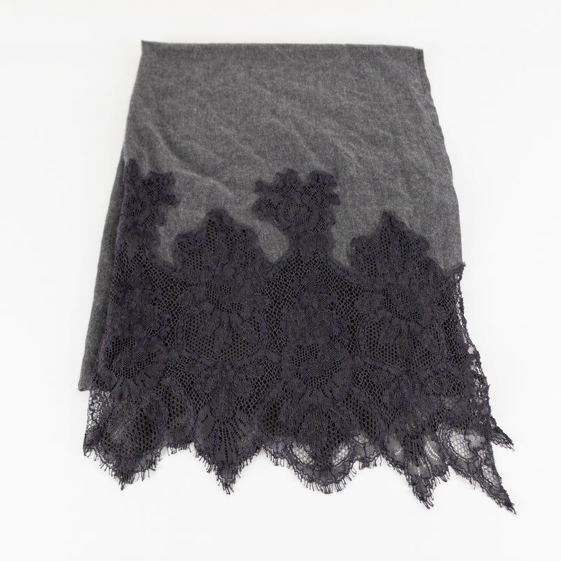 Valentino Garavani Grey Lace-Trim Cashmere Mix Scarf - Image 2