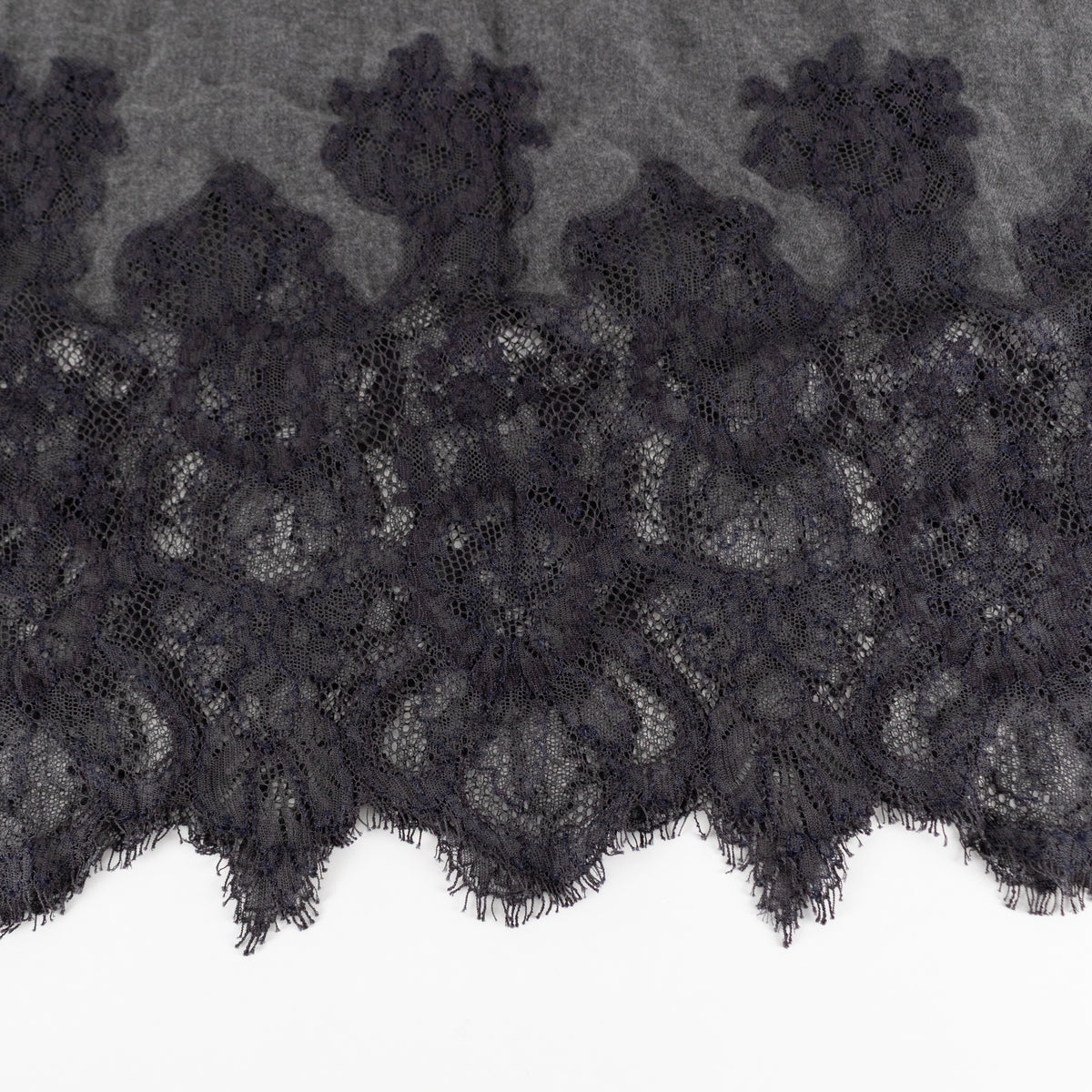 Valentino Garavani Grey Lace-Trim Cashmere Mix Scarf - Image 3