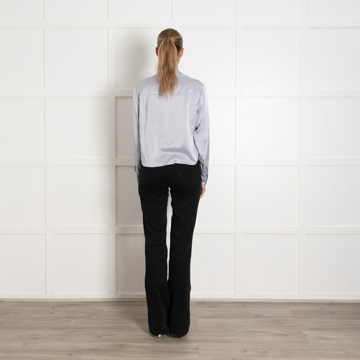 Valle & Vik Grey Long Sleeve Silk Blouse - Image 5