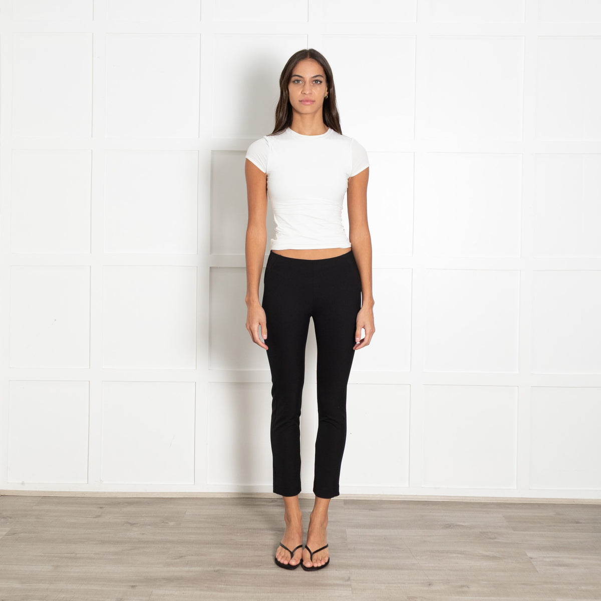Veronica Beard Black Stretch Capri Trousers - Image 1